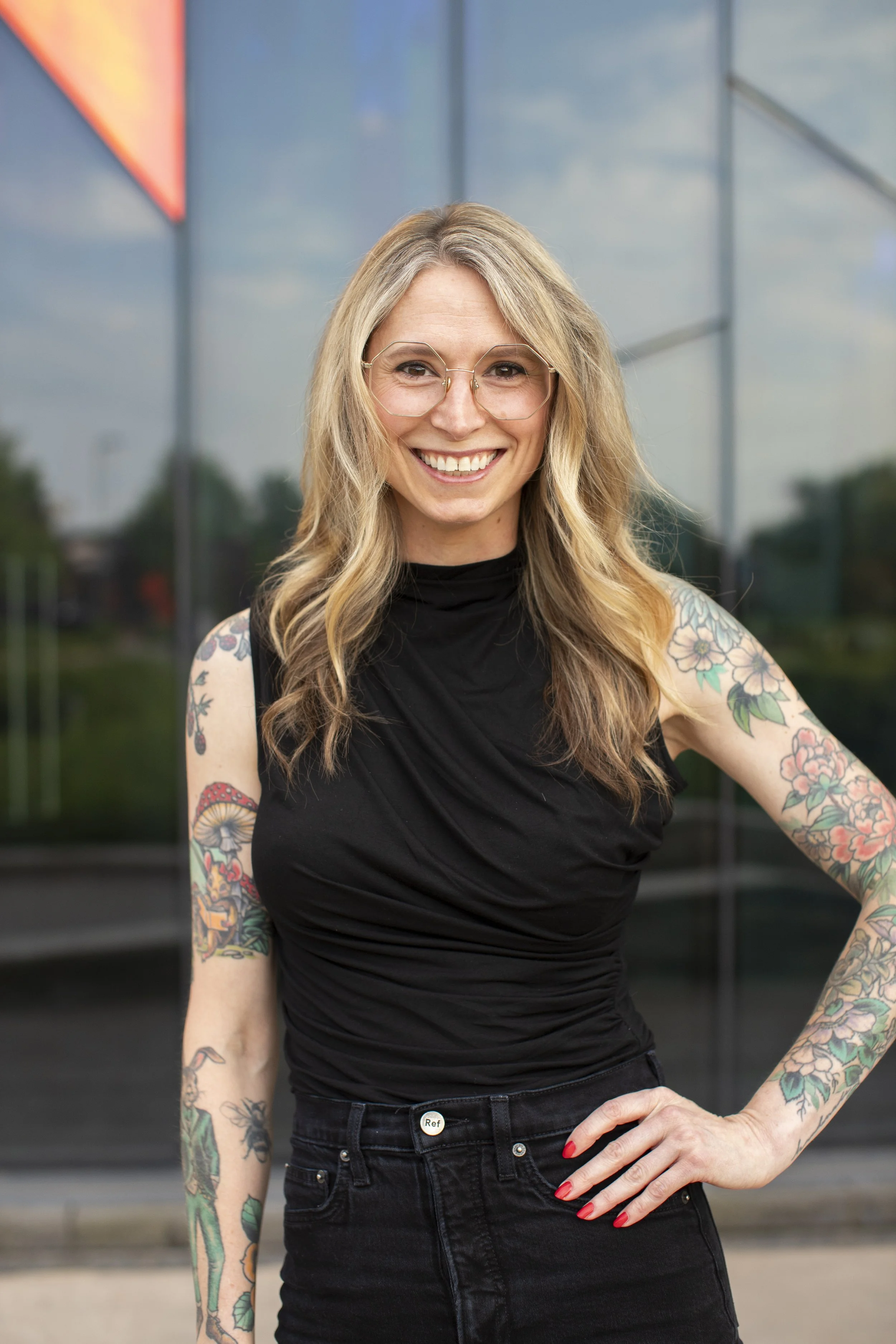 Skilled addictions counselor and therapist, Heather Hingston, supports clients suffering from a variety of addictive and compulsive behaviors with therapy based in hope and evidenced-based treatment.