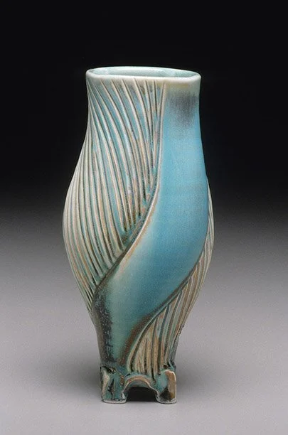 Footed Tq. vase.JPG