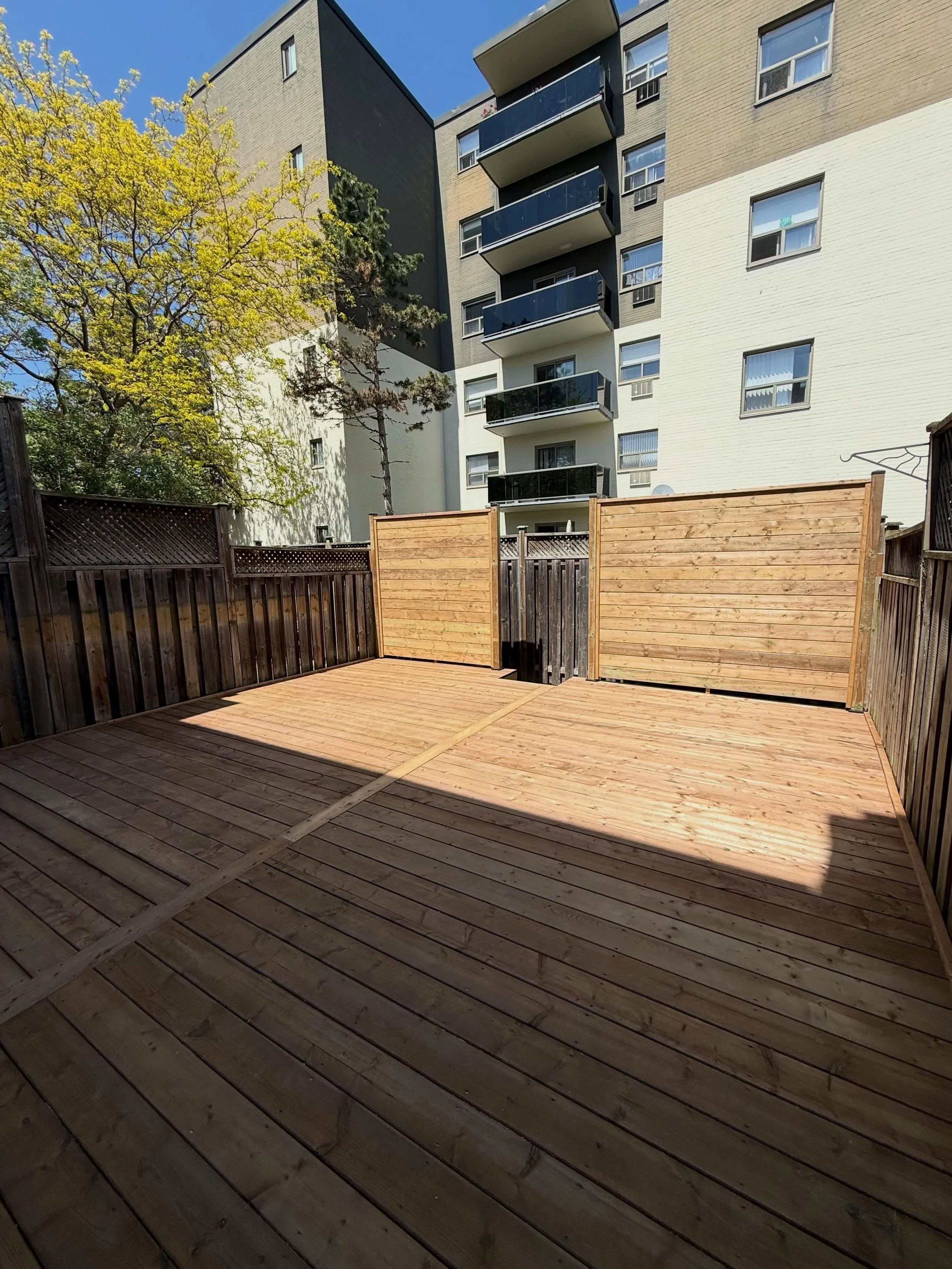 Wrapped up a deck reface and two privacy fences for another happy client. Clean, durable, and built to last