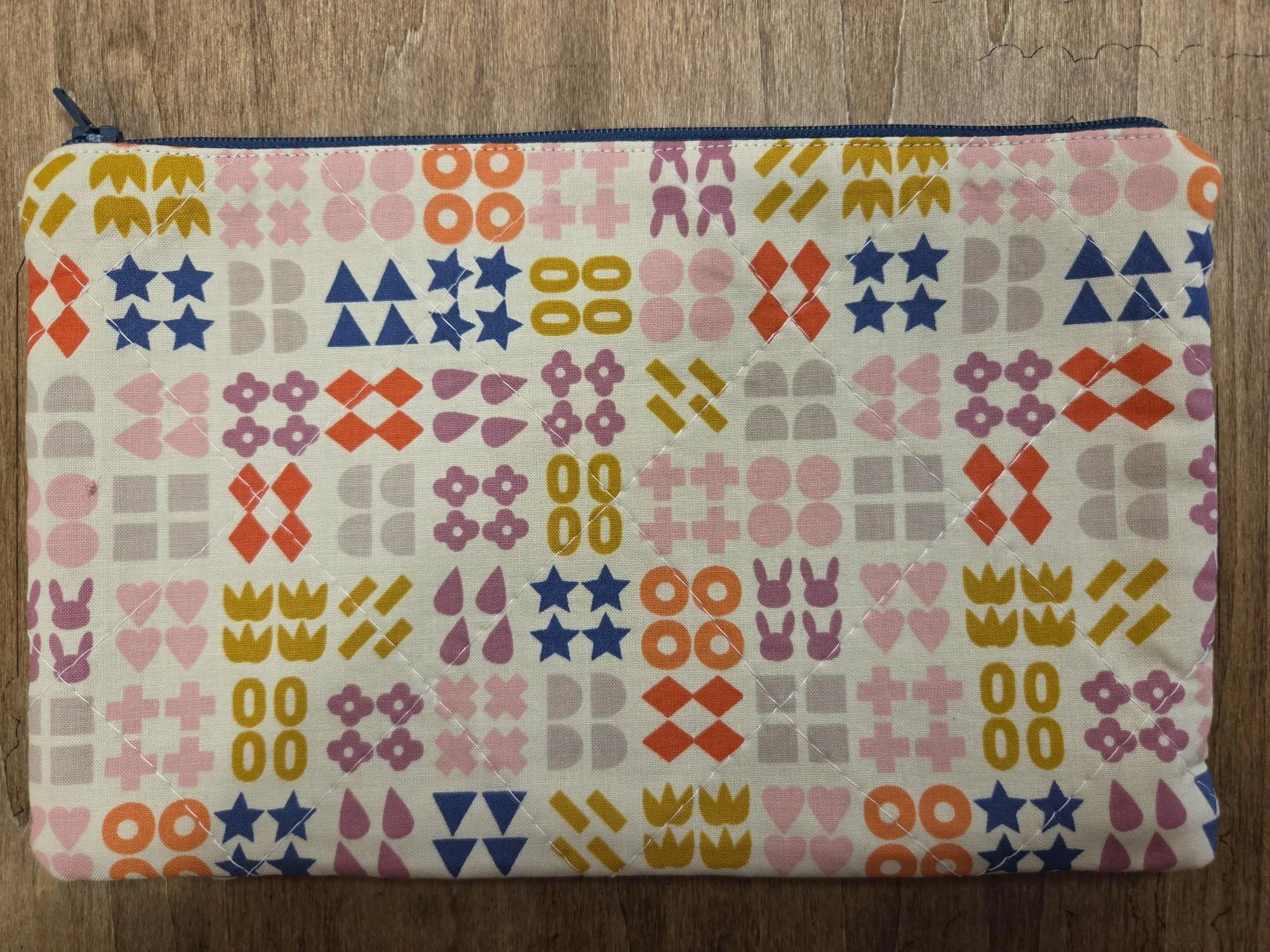 🌈 Retro Remix Zipper Pouch