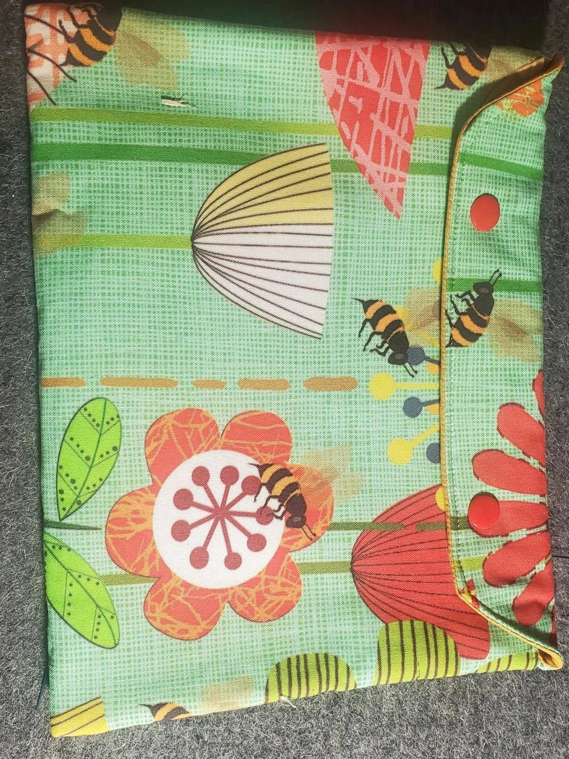 Medium Book Sleeve - Botanical