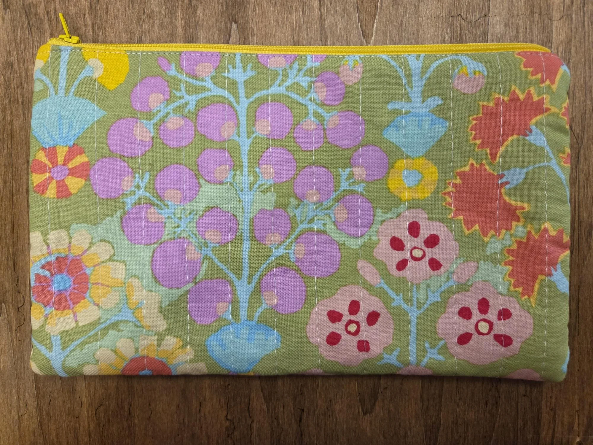 🌼 Flower Power Garden Zipper Pouch