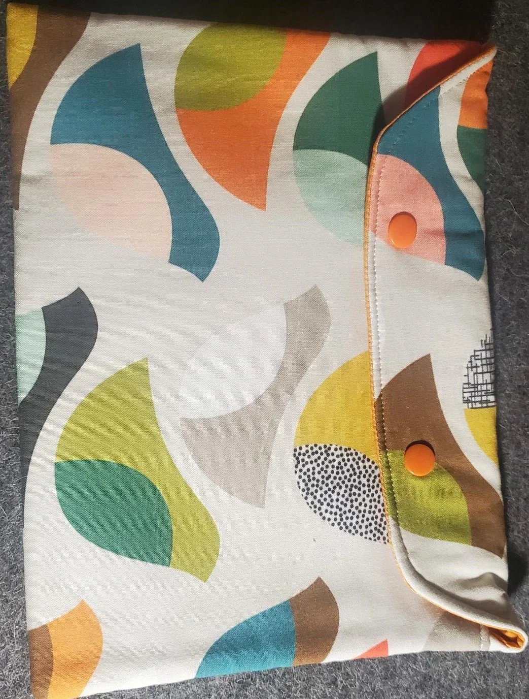 Medium Book Sleeve - Birds