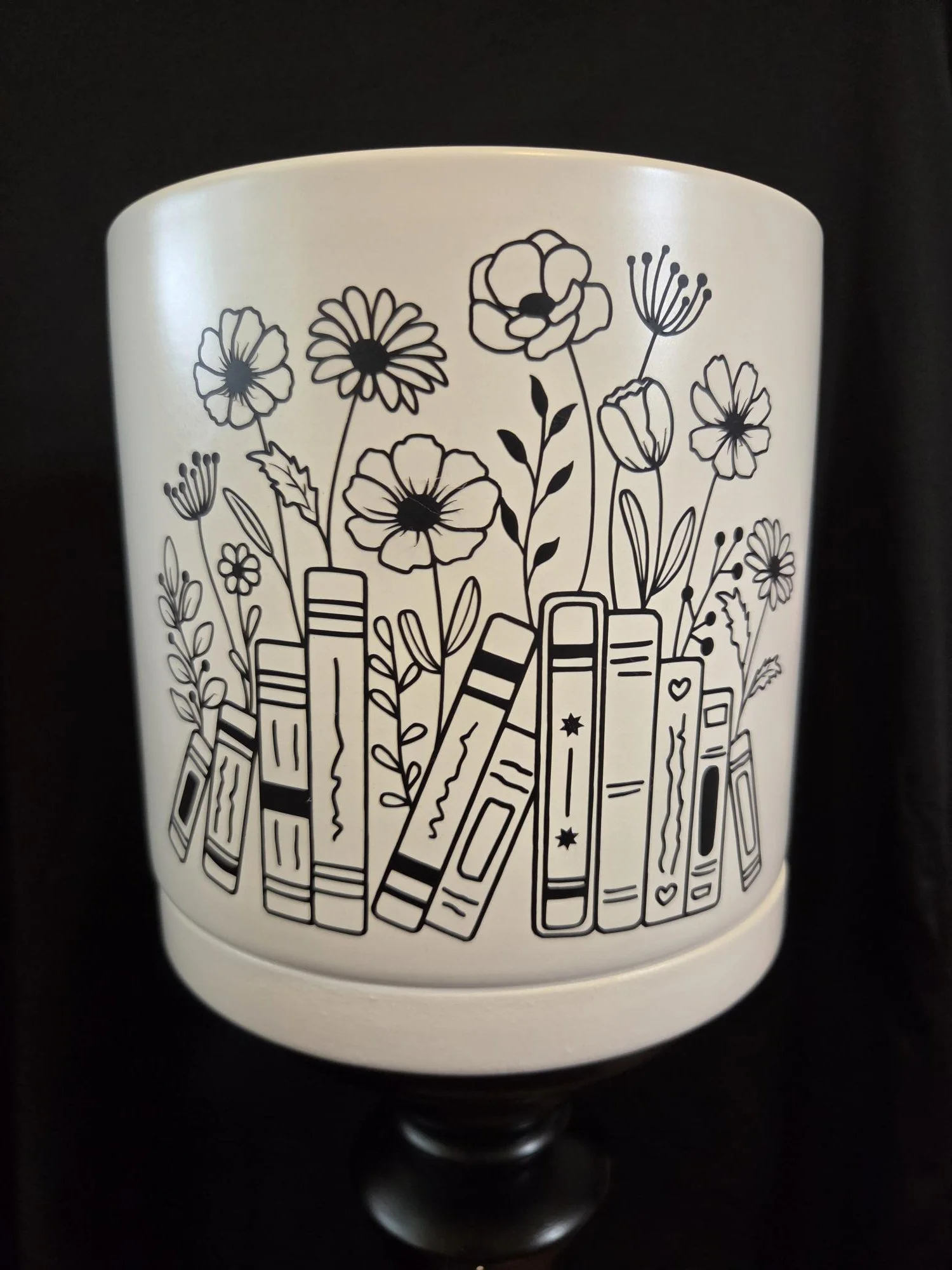 📚 Book Lover Ceramic Planter