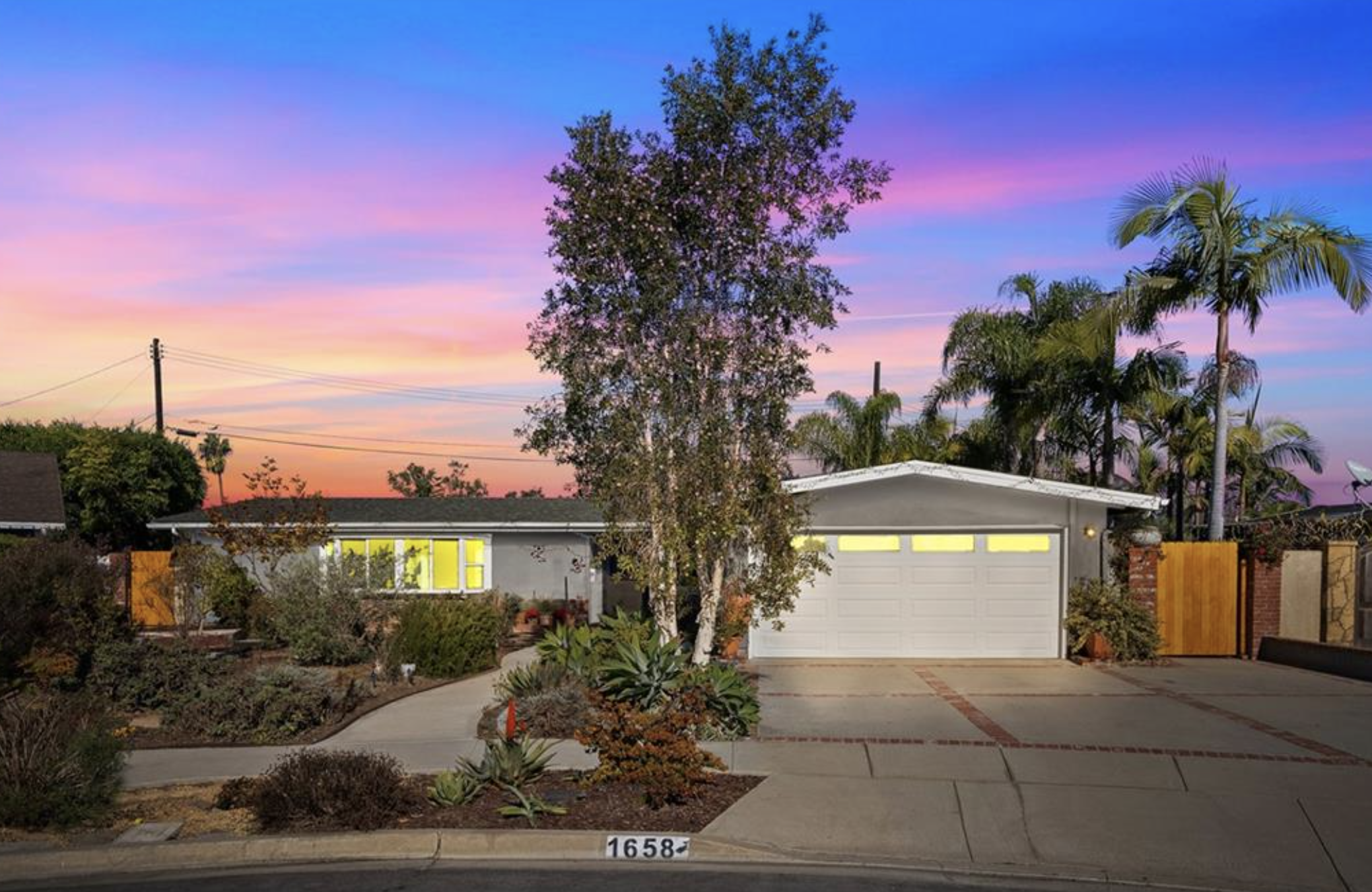 1658 Bimini Place Costa Mesa, CA 92626
