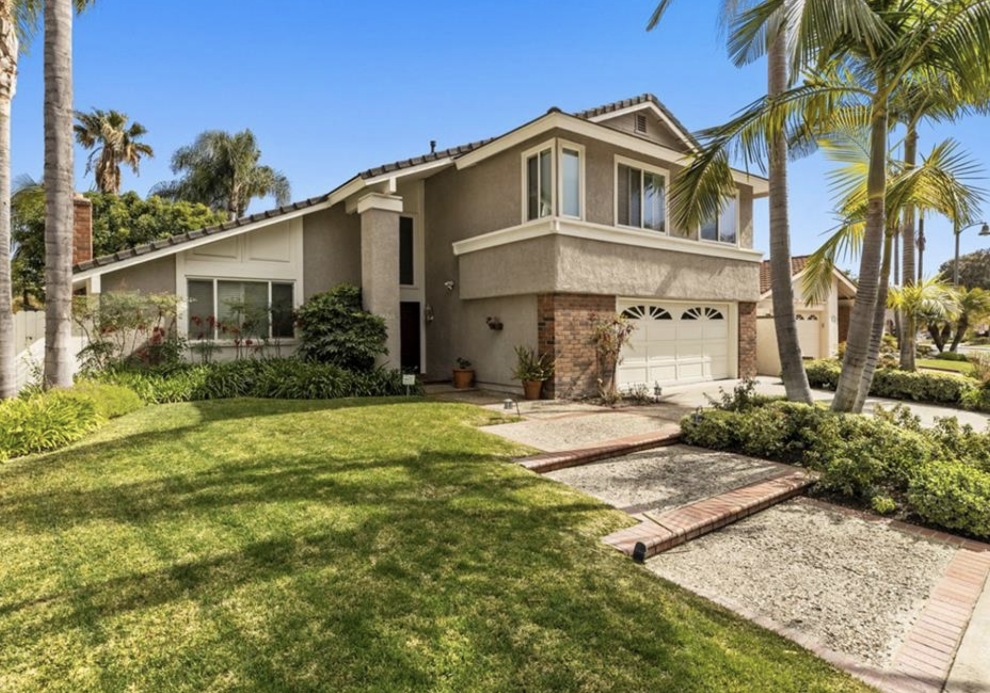 24266 Via Santa Clara Mission Viejo, CA 92692
