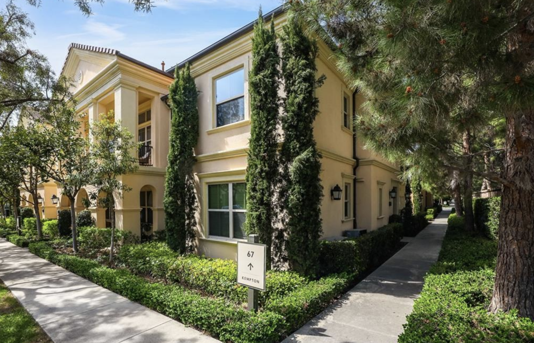 67 Kempton Irvine, CA 92620