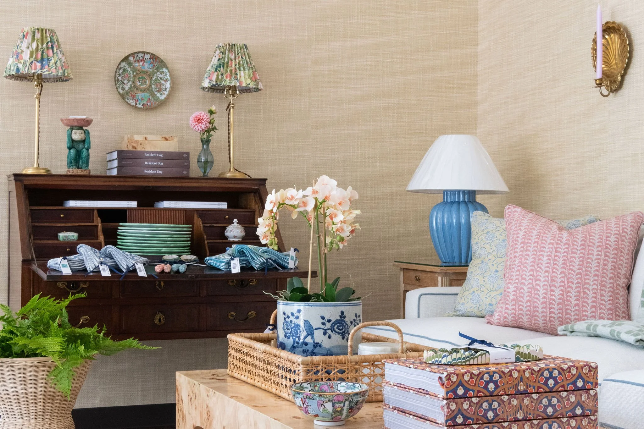 Luxury residential interior design by Kate Figler Interiors in Nashville featuring timeless and layered interiors.