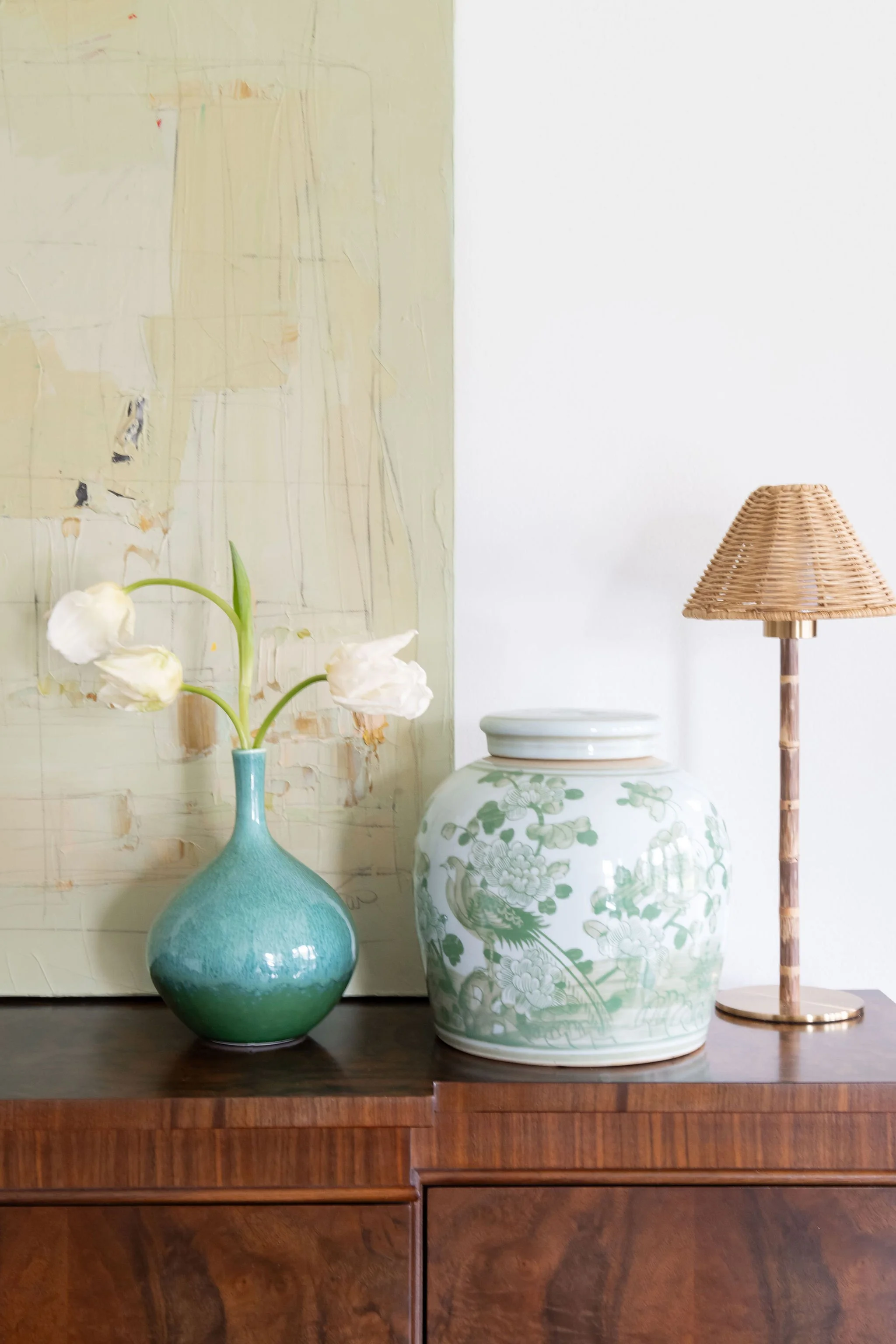 Luxury residential interior design by Kate Figler Interiors in Nashville featuring timeless and layered interiors.