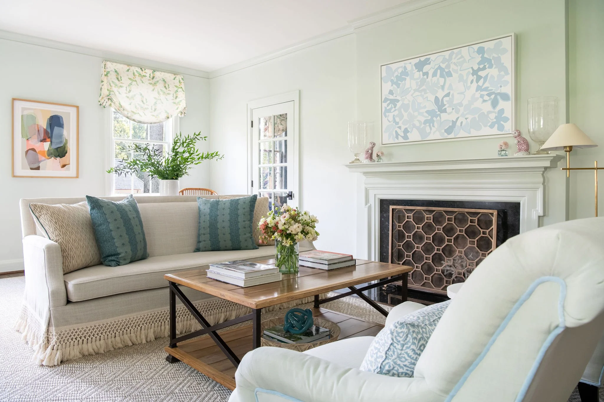 Luxury residential interior design by Kate Figler Interiors in Nashville featuring timeless and layered interiors.