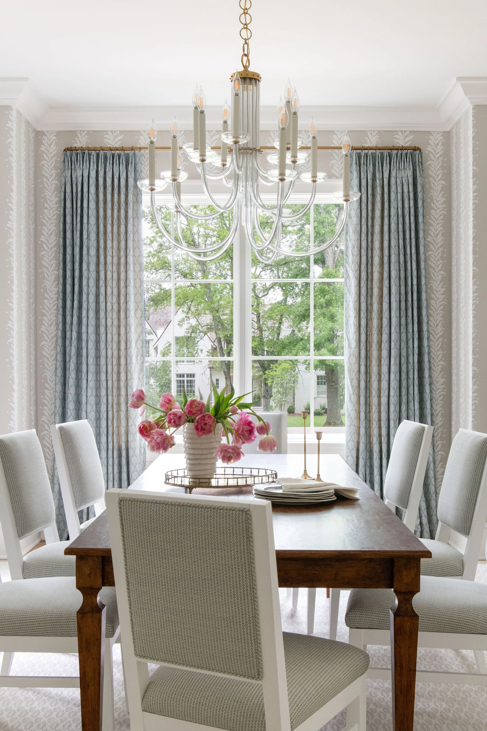 Luxury residential interior design by Kate Figler Interiors in Nashville featuring timeless and layered interiors.