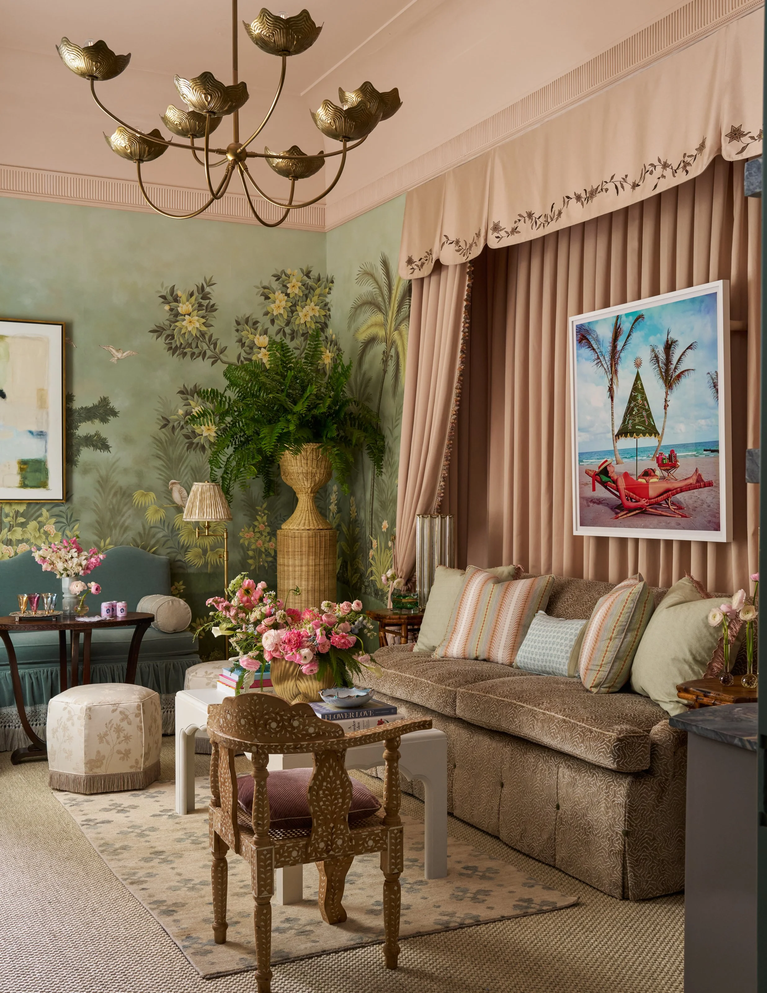 Luxury residential interior design by Kate Figler Interiors in Nashville featuring timeless and layered interiors.