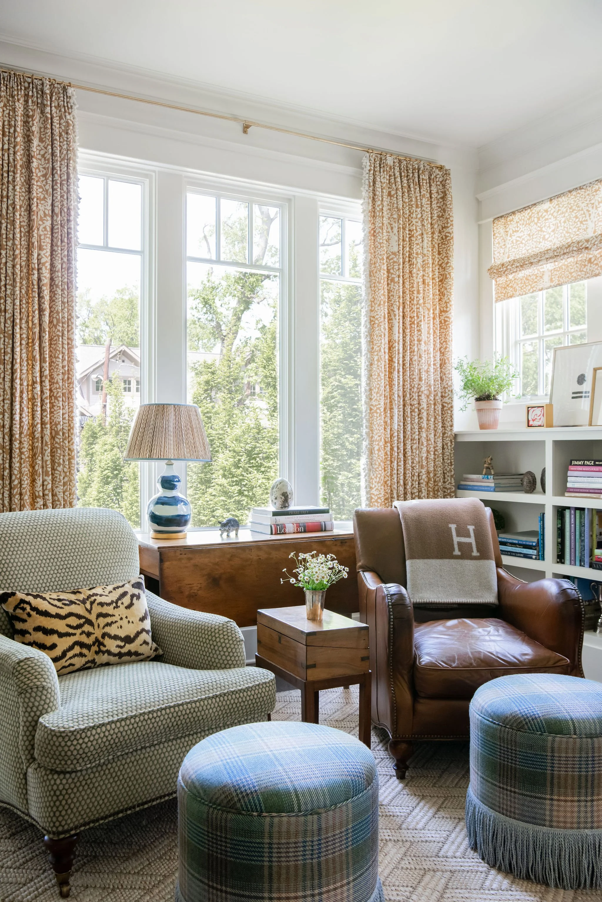 Luxury residential interior design by Kate Figler Interiors in Nashville featuring timeless and layered interiors.