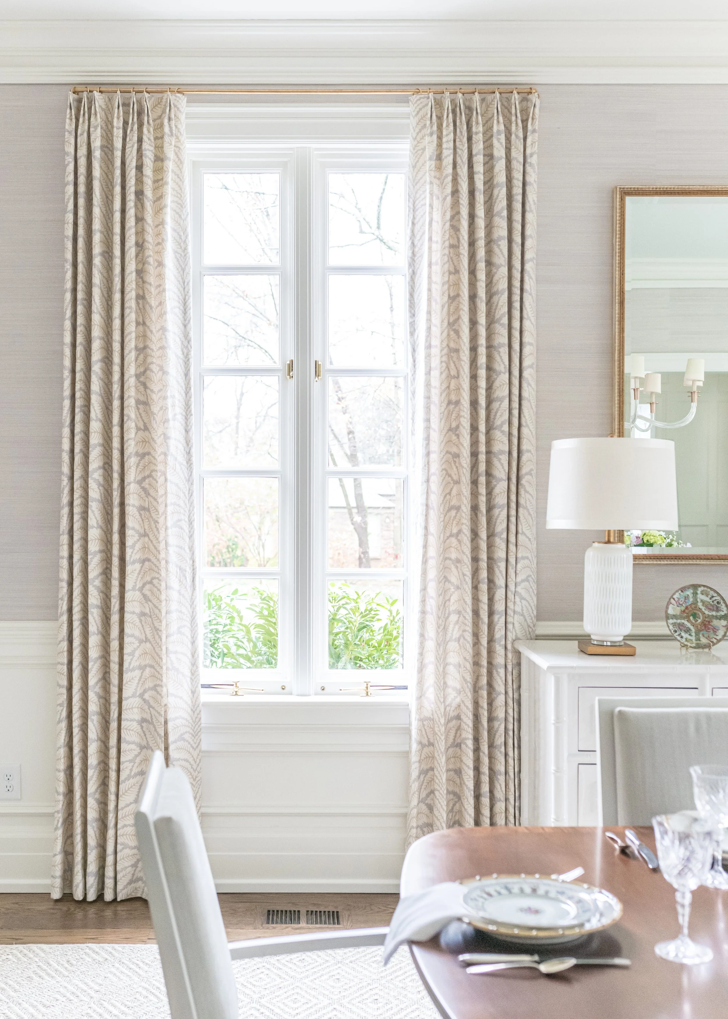 Luxury residential interior design by Kate Figler Interiors in Nashville featuring timeless and layered interiors.