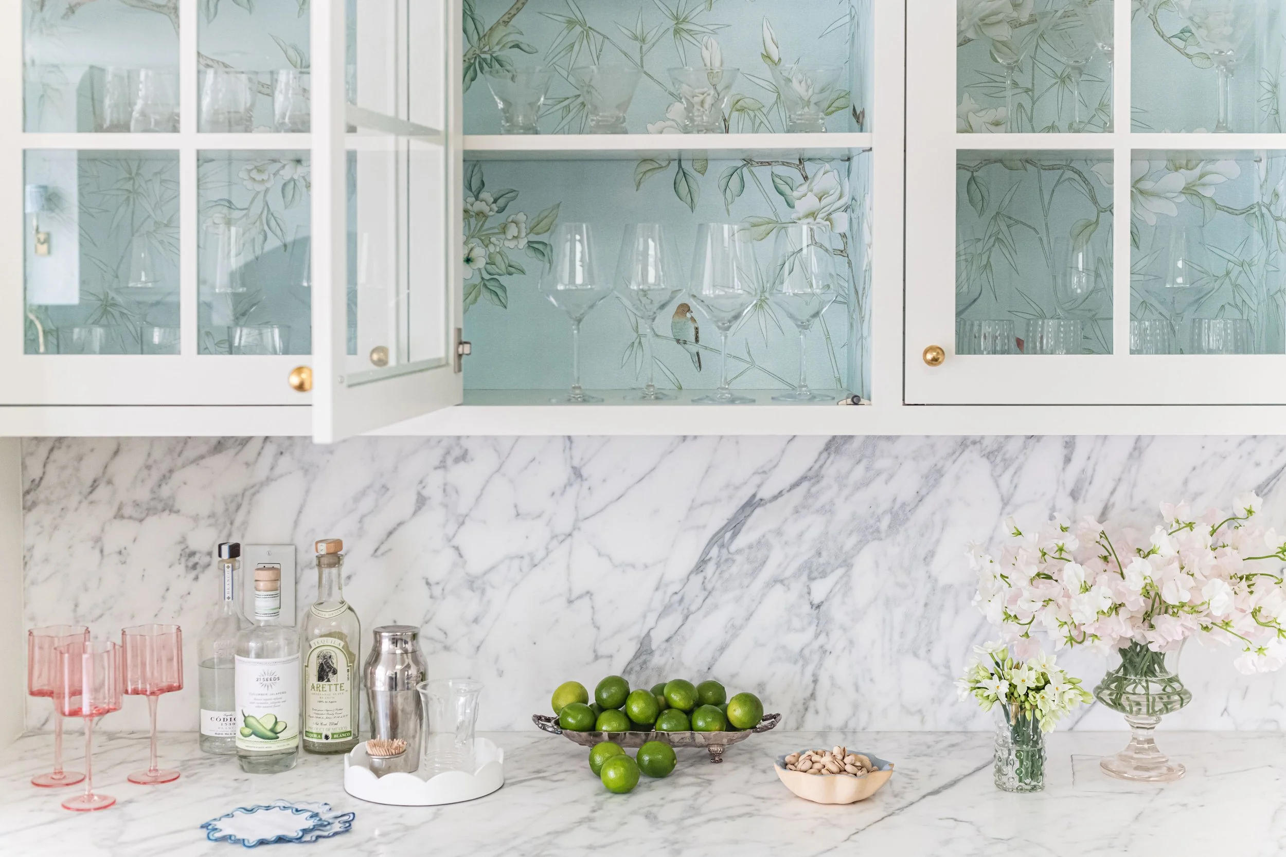 Luxury residential interior design by Kate Figler Interiors in Nashville featuring timeless and layered interiors.
