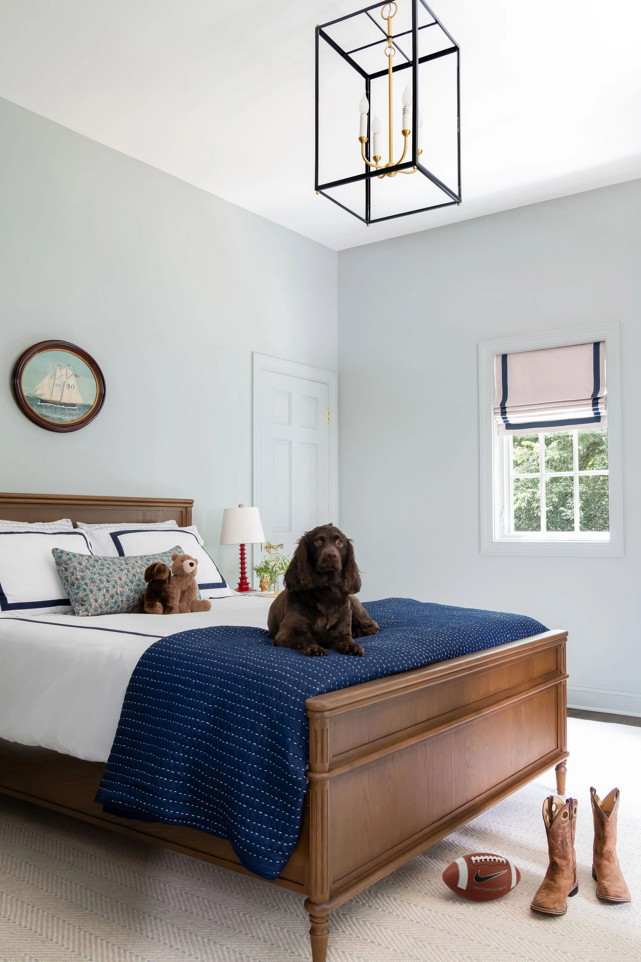 Luxury residential interior design by Kate Figler Interiors in Nashville featuring timeless and layered interiors.