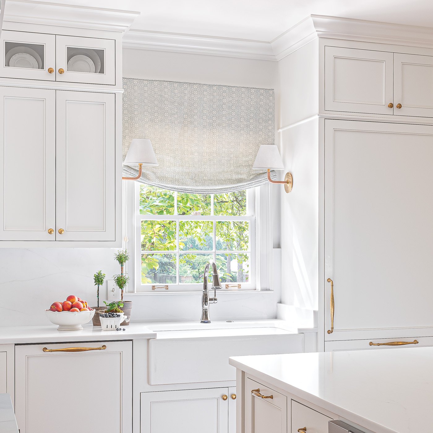 Luxury residential interior design by Kate Figler Interiors in Nashville featuring timeless and layered interiors.