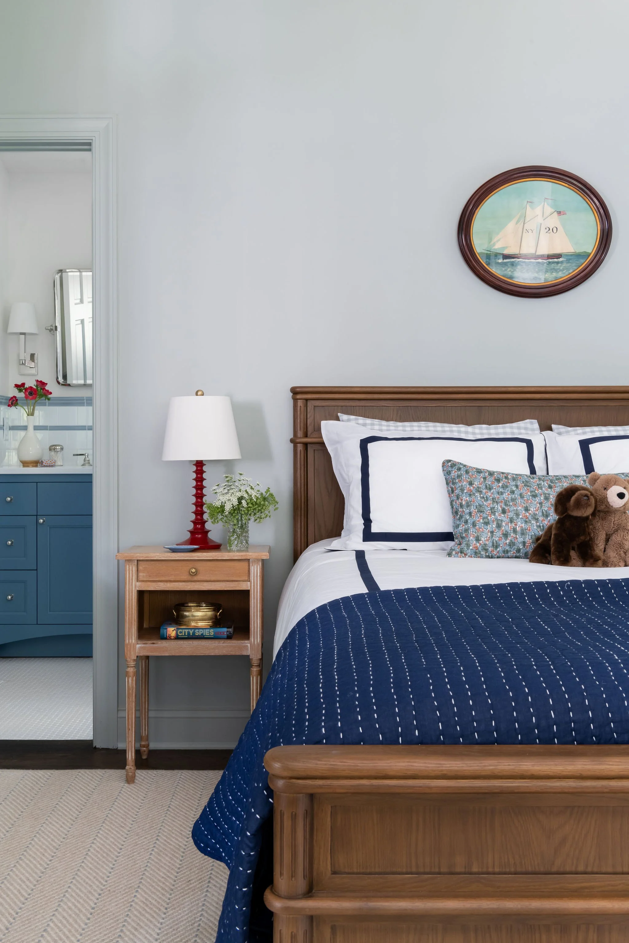 Luxury residential interior design by Kate Figler Interiors in Nashville featuring timeless and layered interiors.