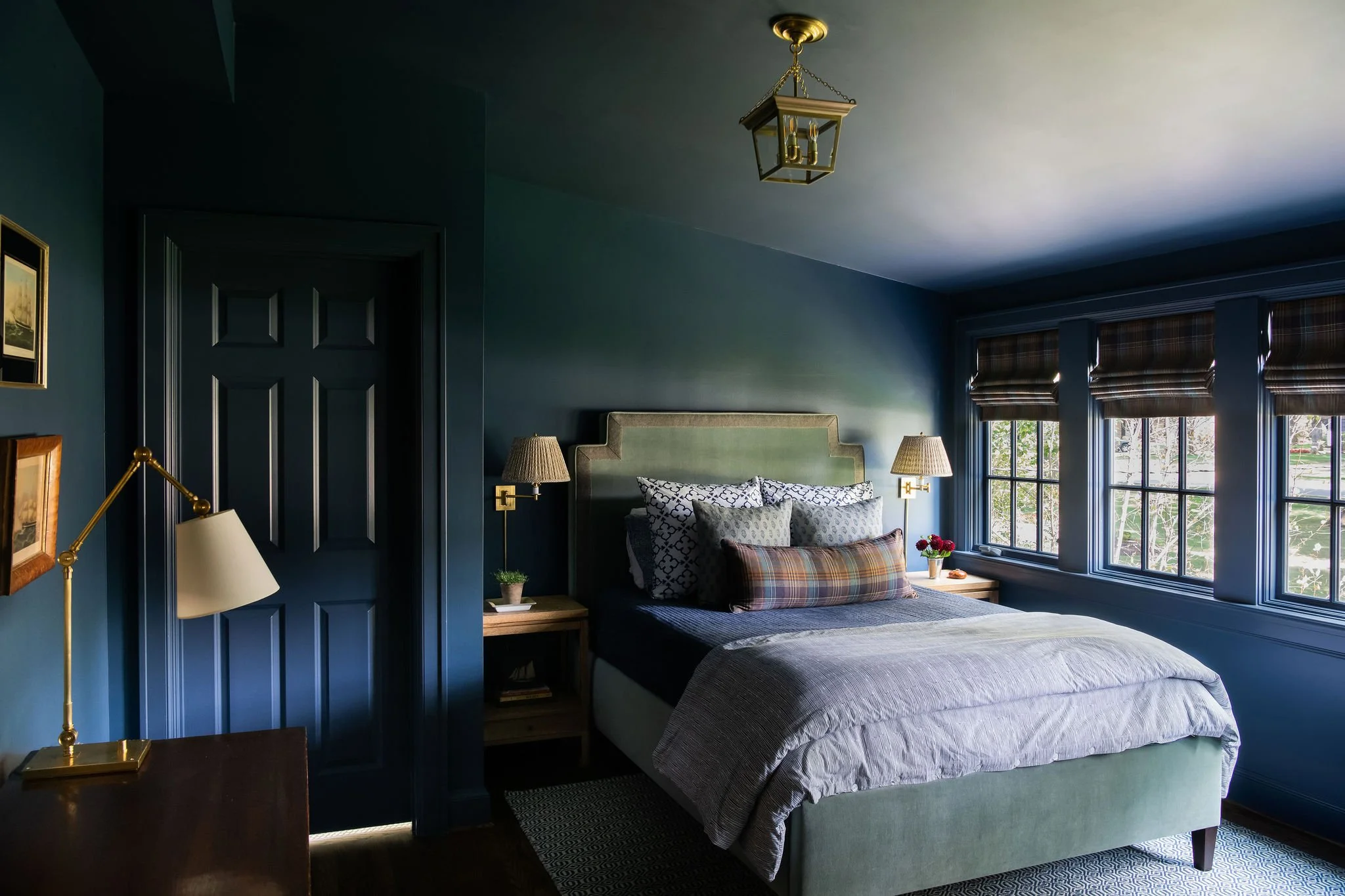 Luxury residential interior design by Kate Figler Interiors in Nashville featuring timeless and layered interiors.
