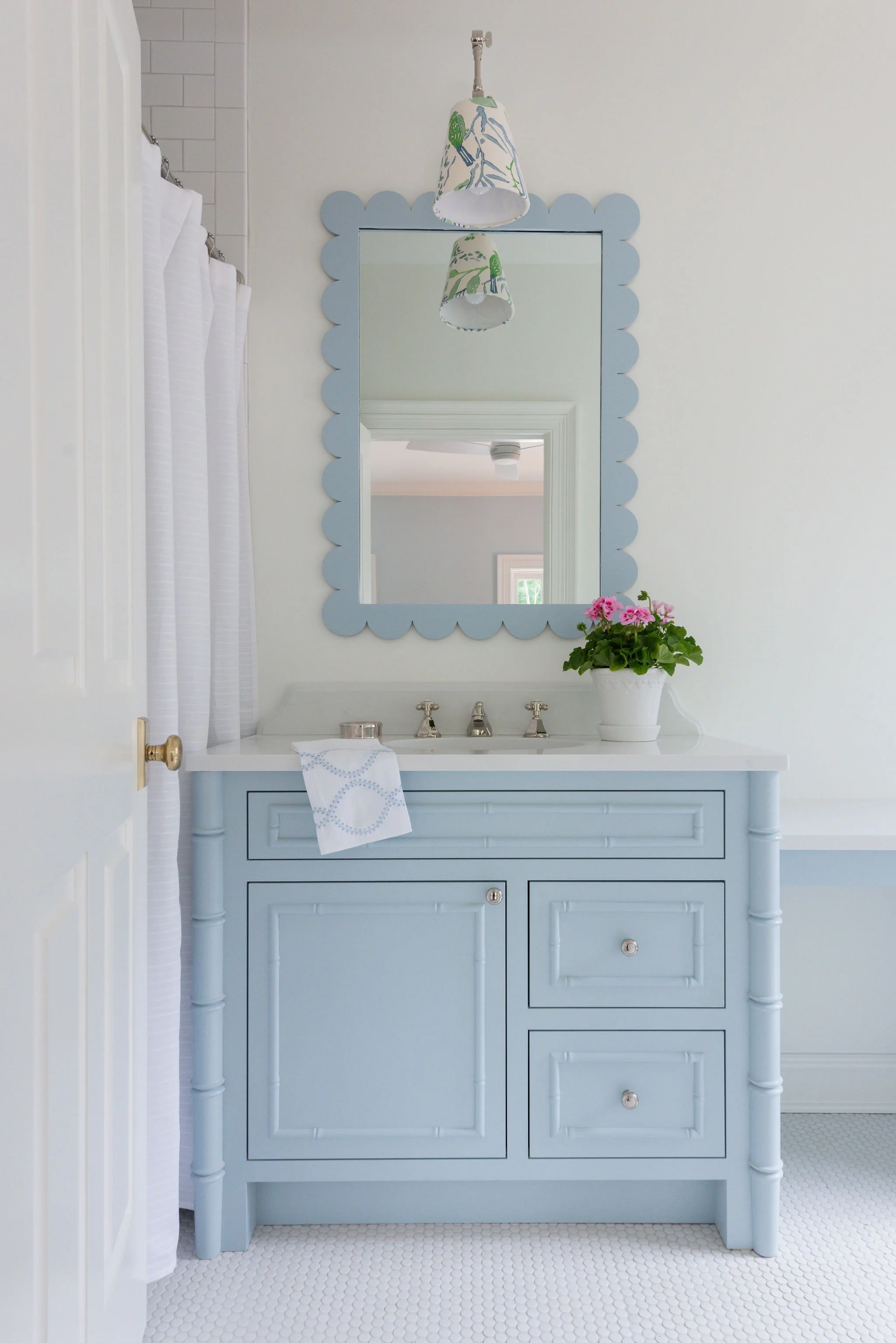 Luxury residential interior design by Kate Figler Interiors in Nashville featuring timeless and layered interiors.