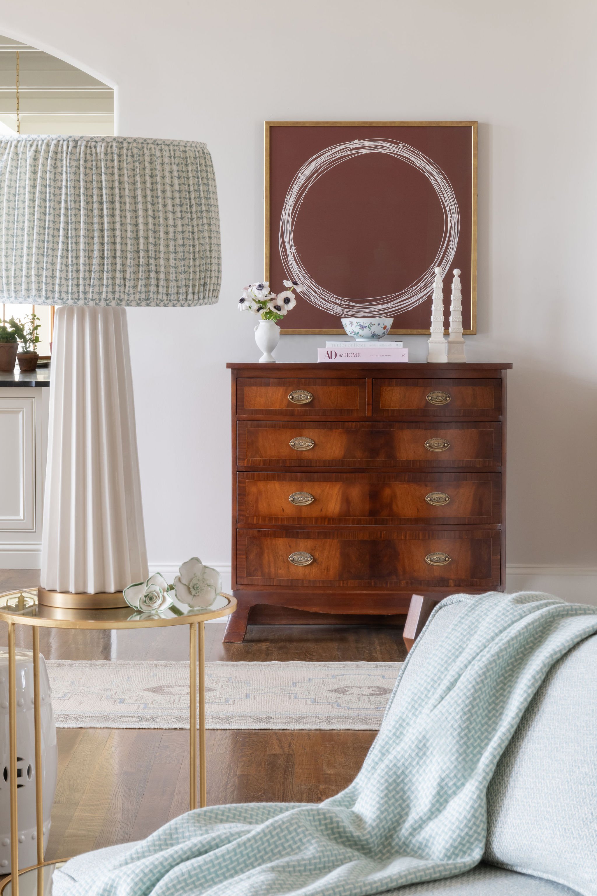 Luxury residential interior design by Kate Figler Interiors in Nashville featuring timeless and layered interiors.