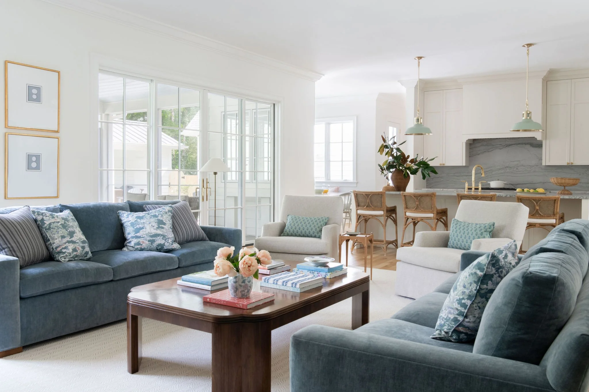 Luxury residential interior design by Kate Figler Interiors in Nashville featuring timeless and layered interiors.