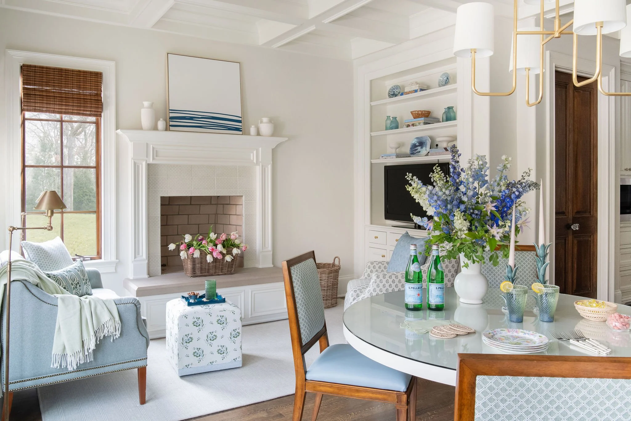 Luxury residential interior design by Kate Figler Interiors in Nashville featuring timeless and layered interiors.