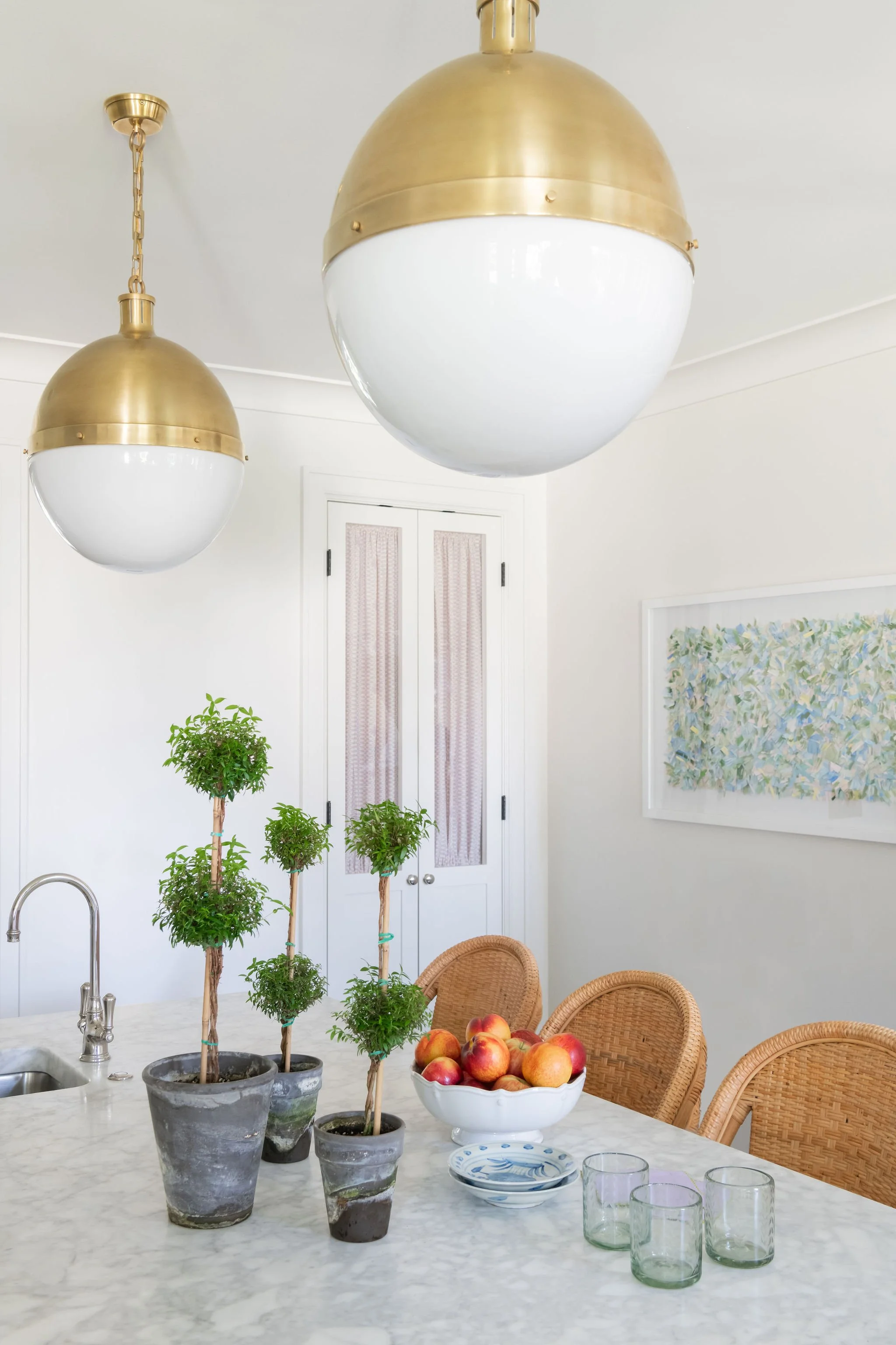 Luxury residential interior design by Kate Figler Interiors in Nashville featuring timeless and layered interiors.