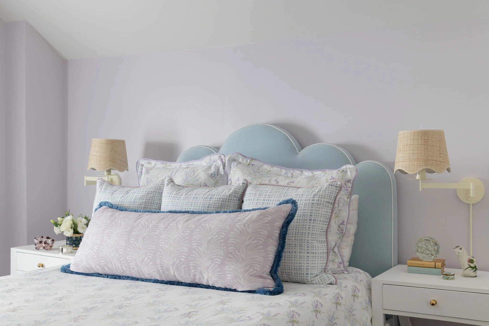 Luxury residential interior design by Kate Figler Interiors in Nashville featuring timeless and layered interiors.