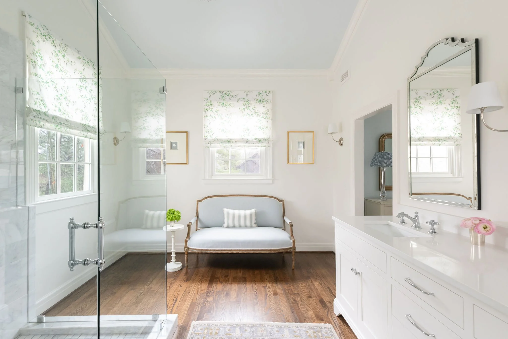 Luxury residential interior design by Kate Figler Interiors in Nashville featuring timeless and layered interiors.