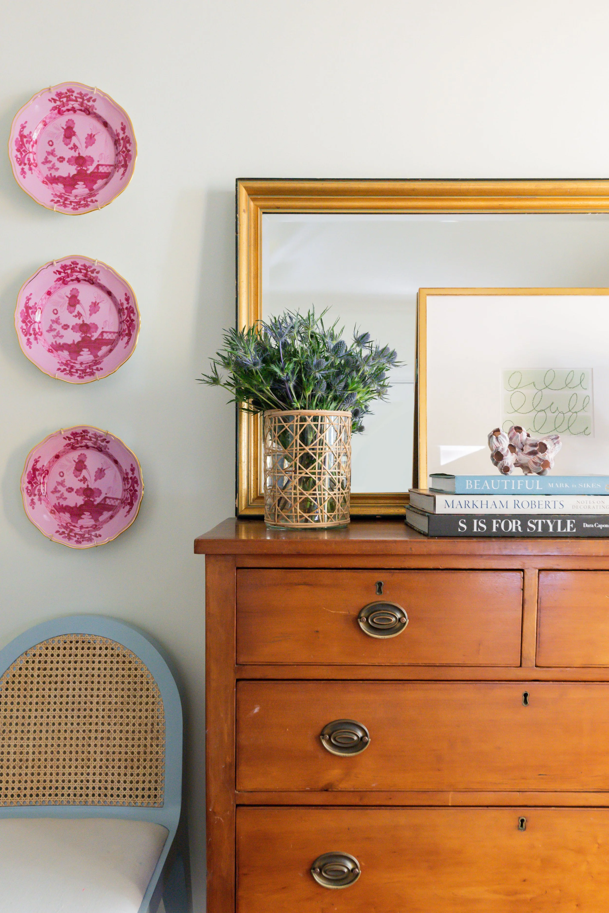 Luxury residential interior design by Kate Figler Interiors in Nashville featuring timeless and layered interiors.