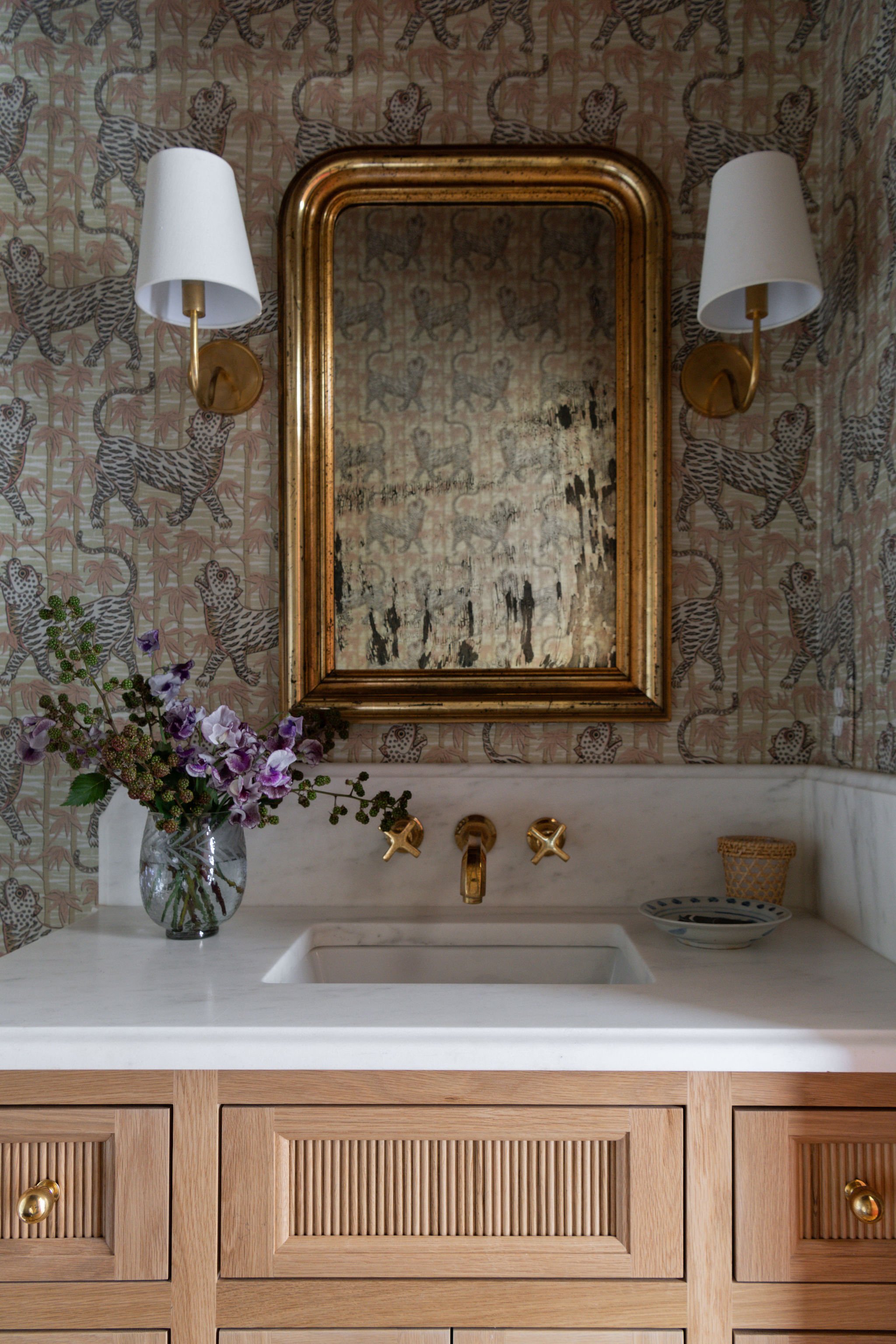 Luxury residential interior design by Kate Figler Interiors in Nashville featuring timeless and layered interiors.