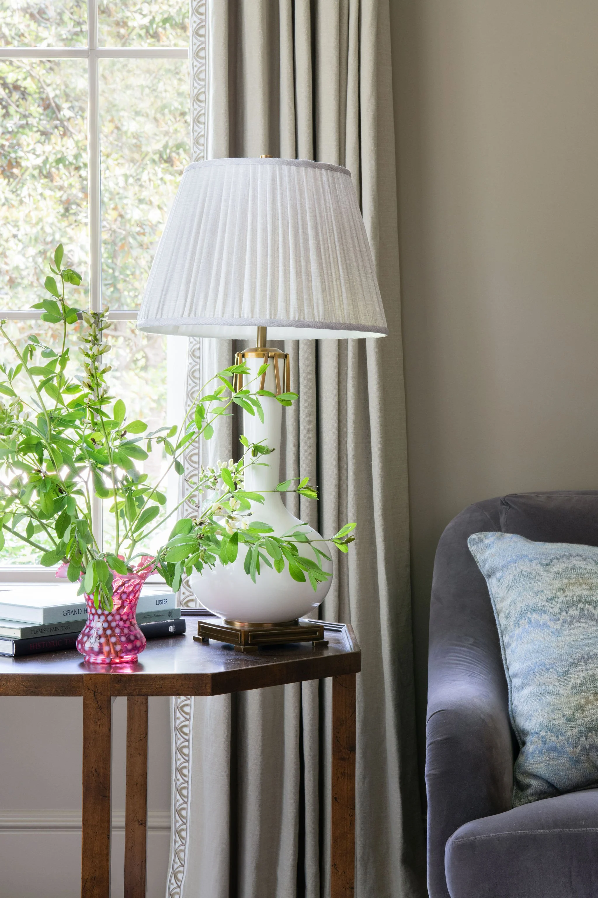 Luxury residential interior design by Kate Figler Interiors in Nashville featuring timeless and layered interiors.