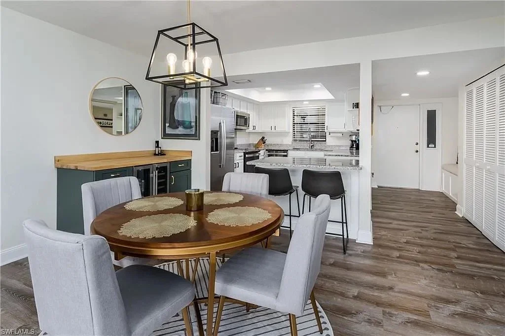 Dining Area with dry bar 