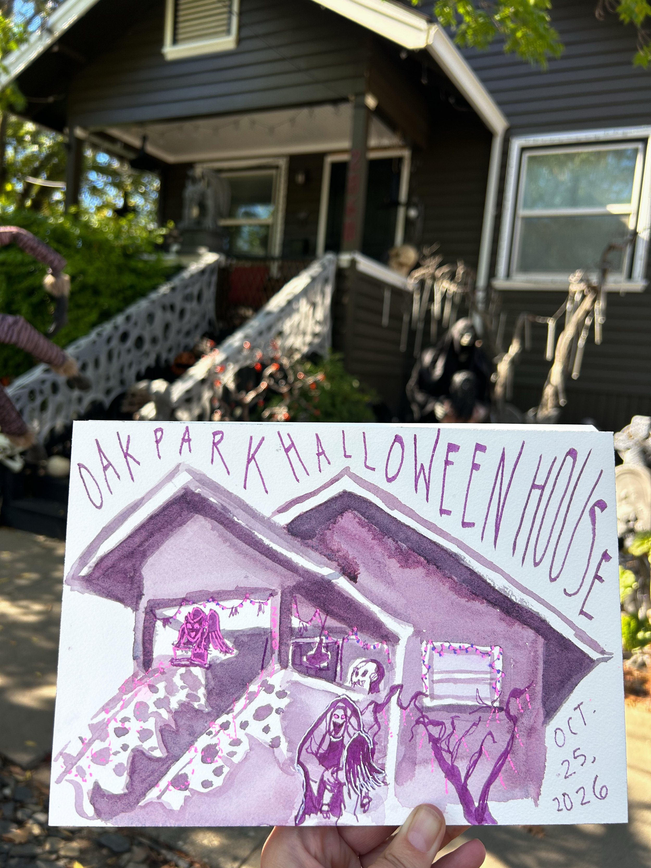So much fun sketching @oakparkhalloweenhouse last night with @urbansketcherssacramento. I enjoyed going mostly monochrome and diving straight in with watercolor. Then @tatigetssketchy lent me her neon pink gel pen, and I maybe got a little bit too ex