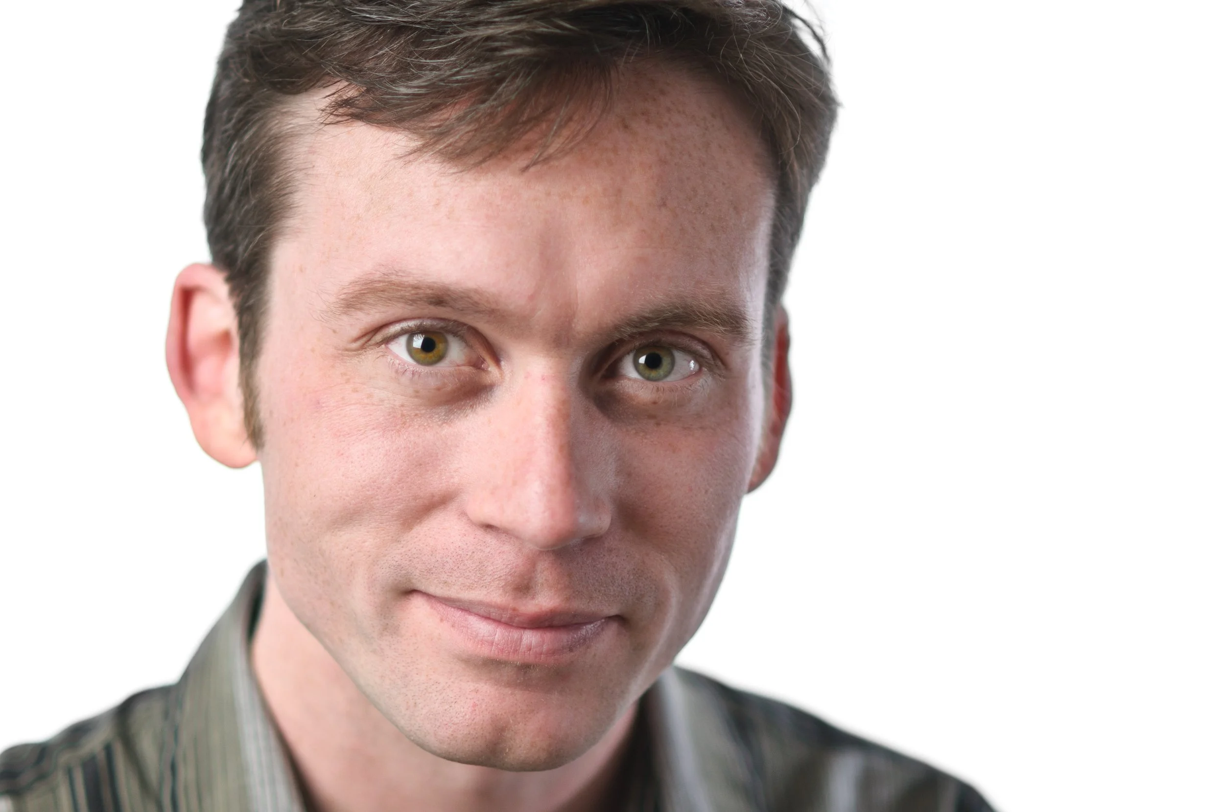 Bradley Foster Smith.  Twice nominated for Helen Hayes awards.  Washington, DC.  Maryland.  Virginia.  Johnson City, Tennessee.  Narrator.  Voice Actor.  Audiobook director.  Swell chap.  Headshot needs updating, though.