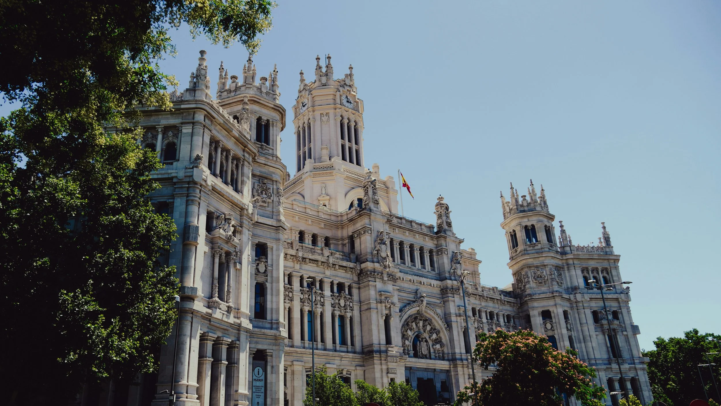 Madrid's F1 Debut Meets an October Squeeze: Two Structurally Uncertain Windows for European Charter