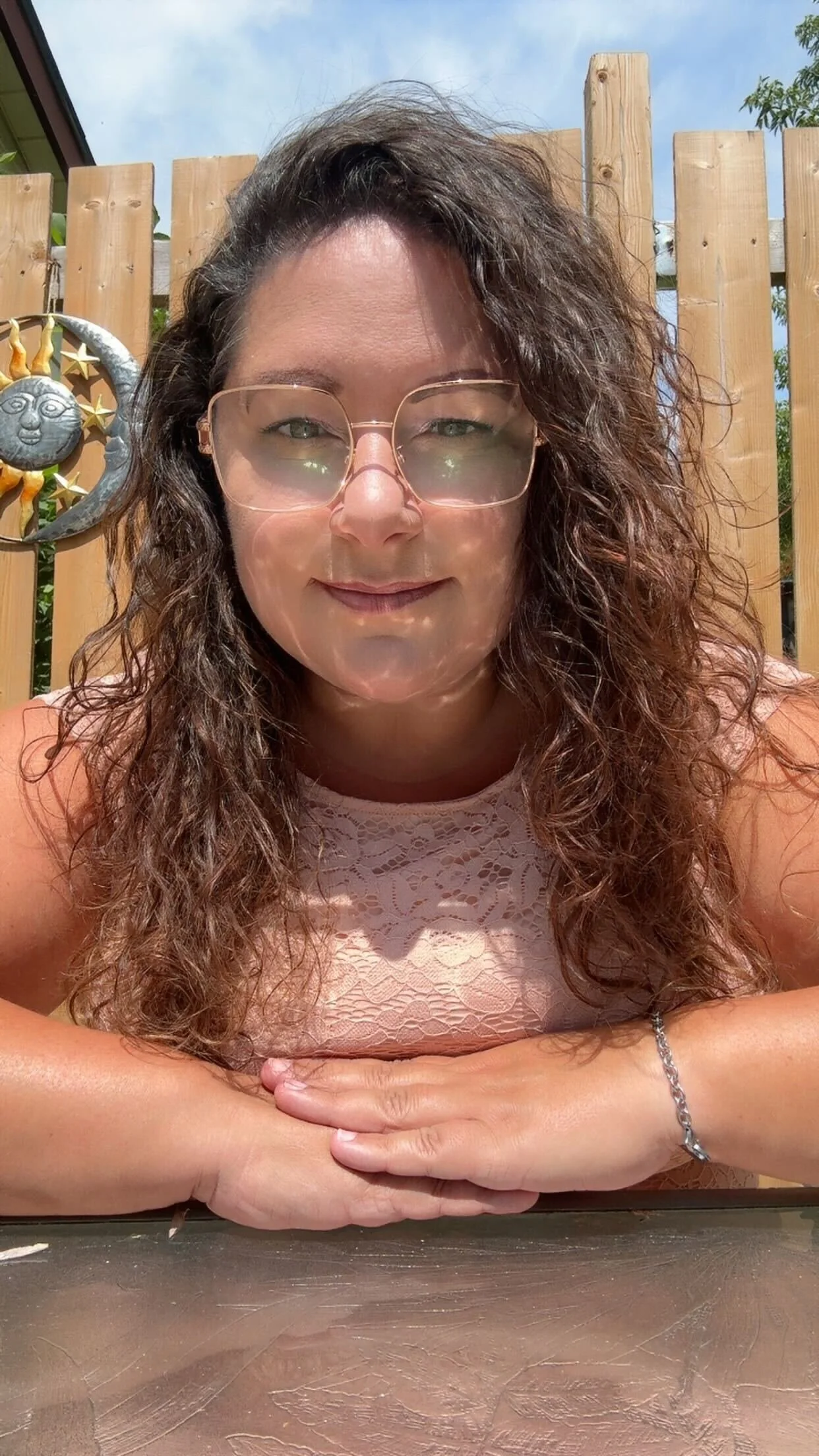 Laura, virtual assistant in Ontario specializing in invoicing, accounts payable, and financial administration at Assist-her