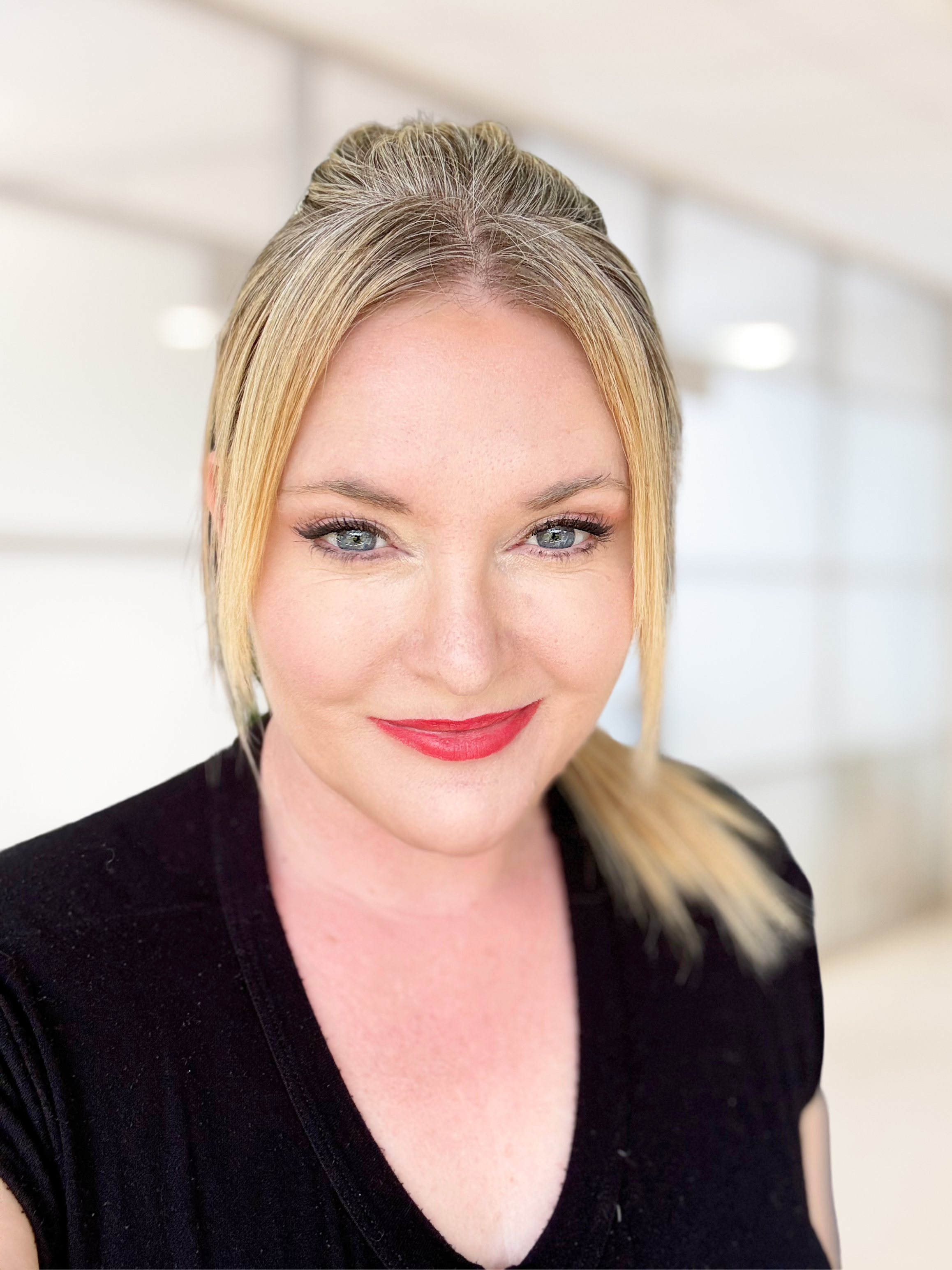 Vicky, virtual assistant in British Columbia specializing in real estate administration and business management at Assist-her