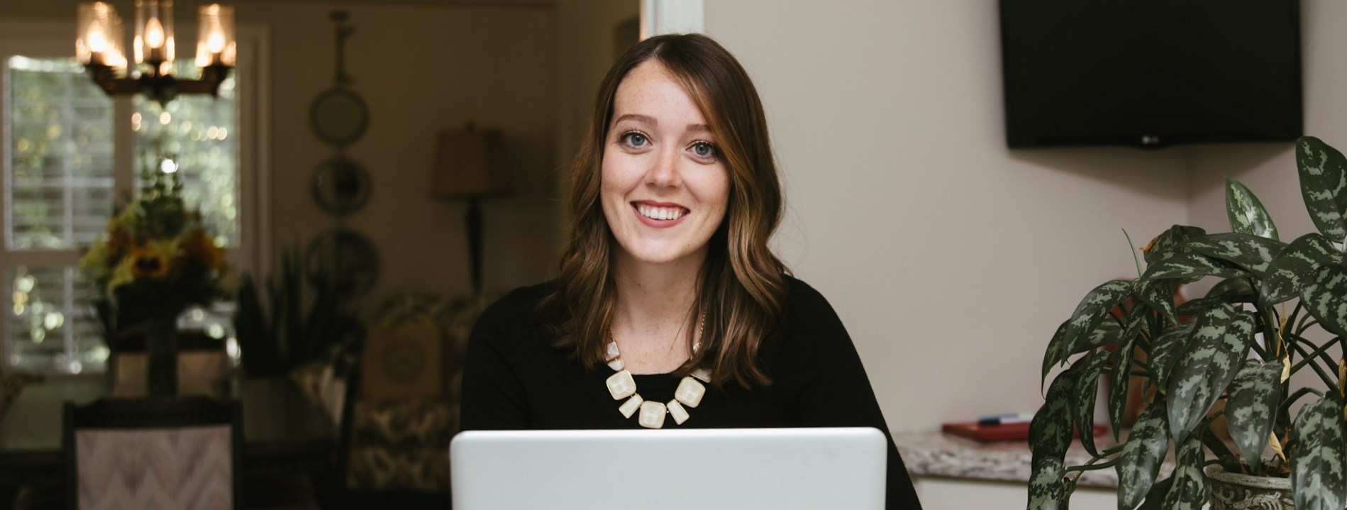 Sarah M., virtual assistant in Ontario specializing in real estate administration and marketing at Assist-her