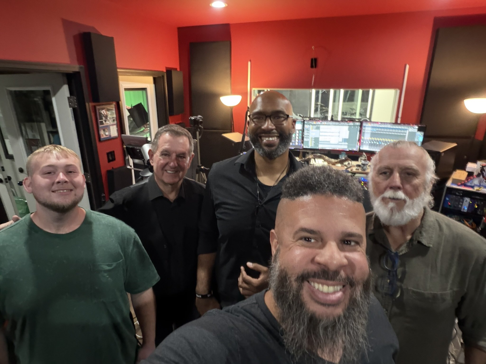 Leonard Jones & crew