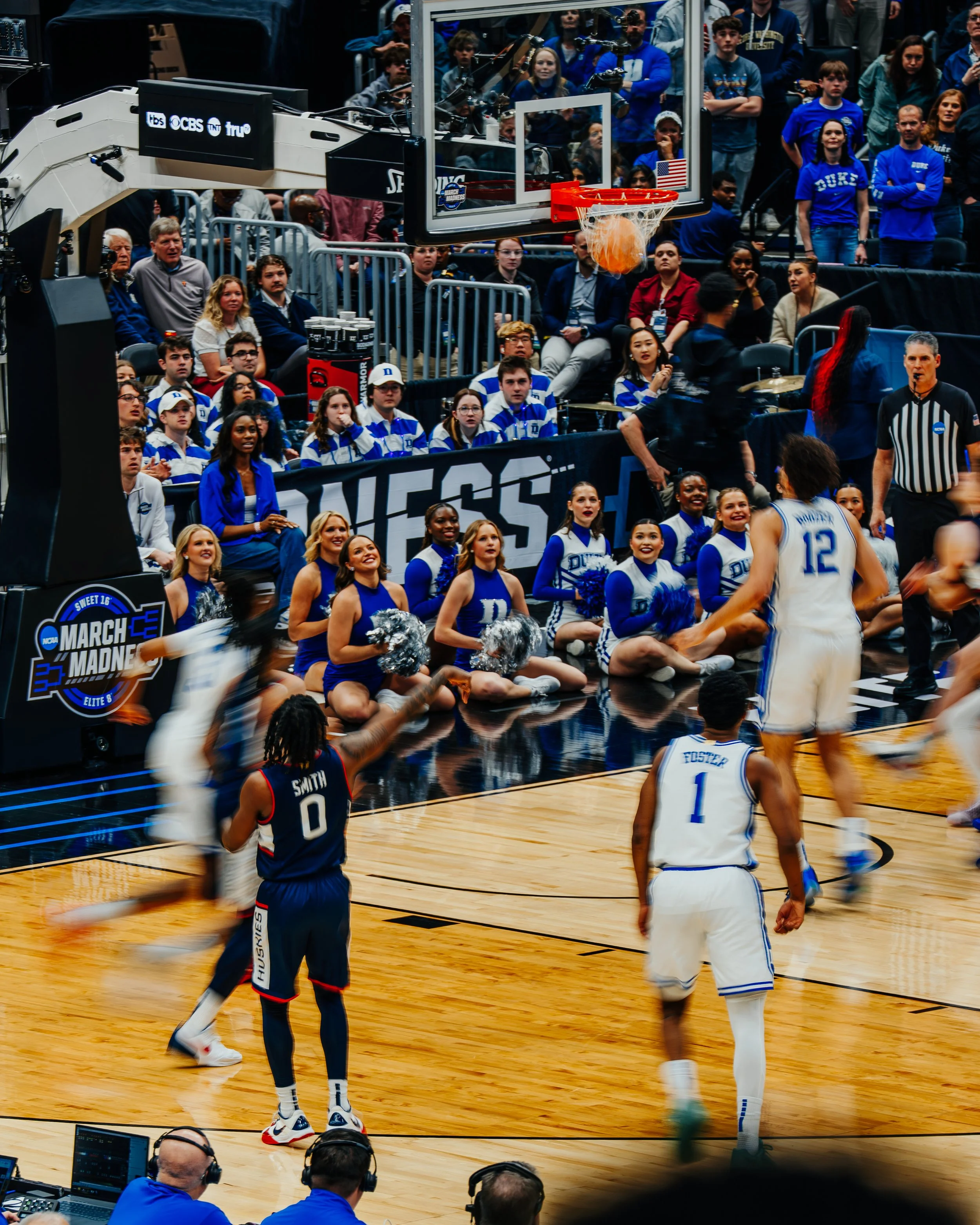 ELITE 8 - UCONN-193.jpg