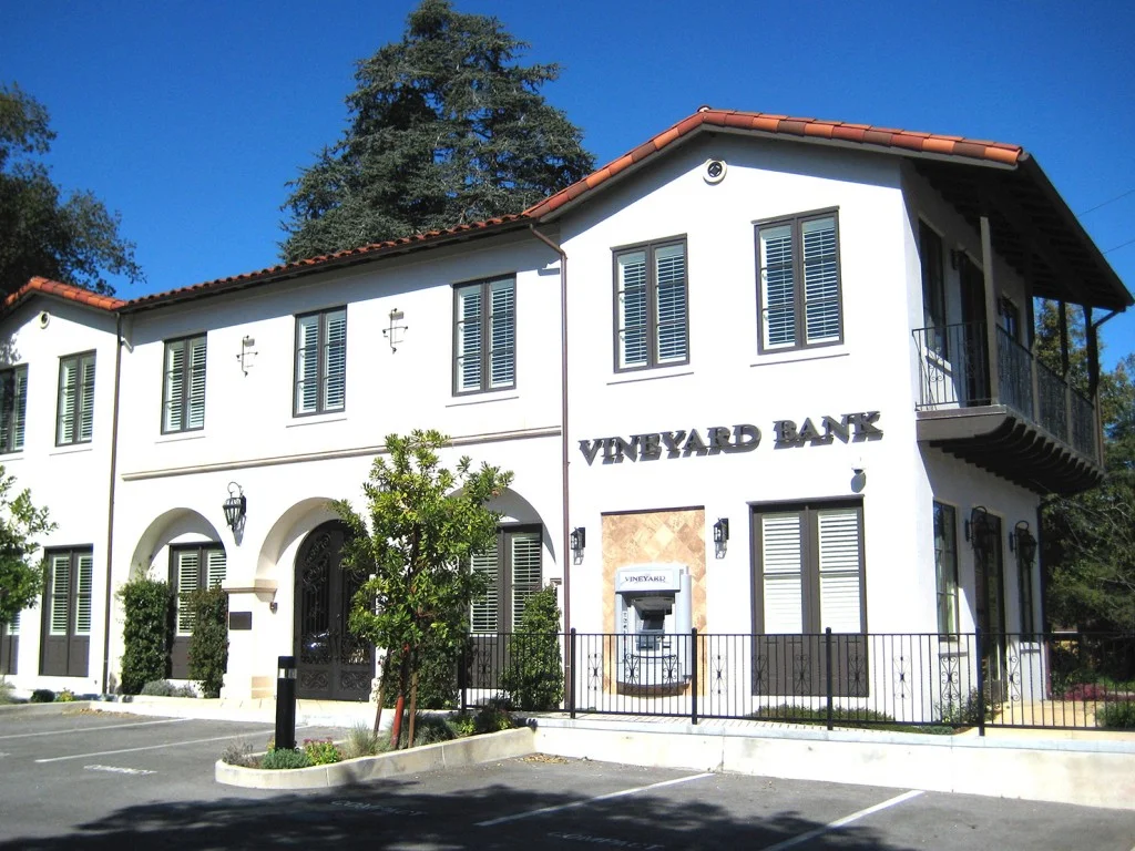 VINEYARD BANK