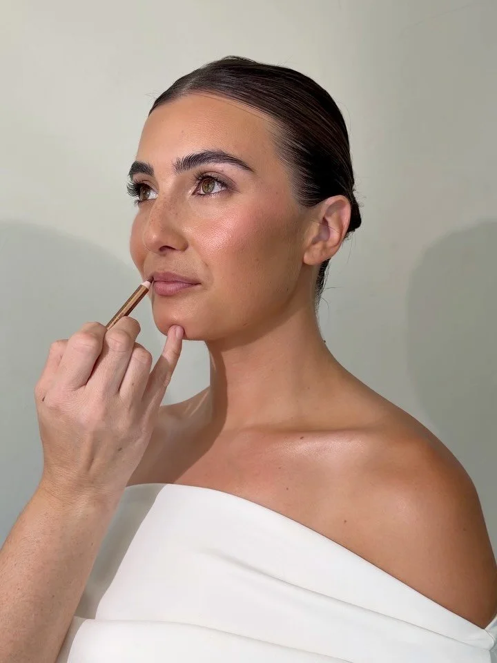 Masterclass maxxing.  Yesterday feels like a fever dream and I am so grateful to the 20 makeup artists who spent the (very warm) day with me in LA. 

Chicago, let&rsquo;s do it again in a few weeks? 🤍

Thank you to my incredible model @katejkay and 