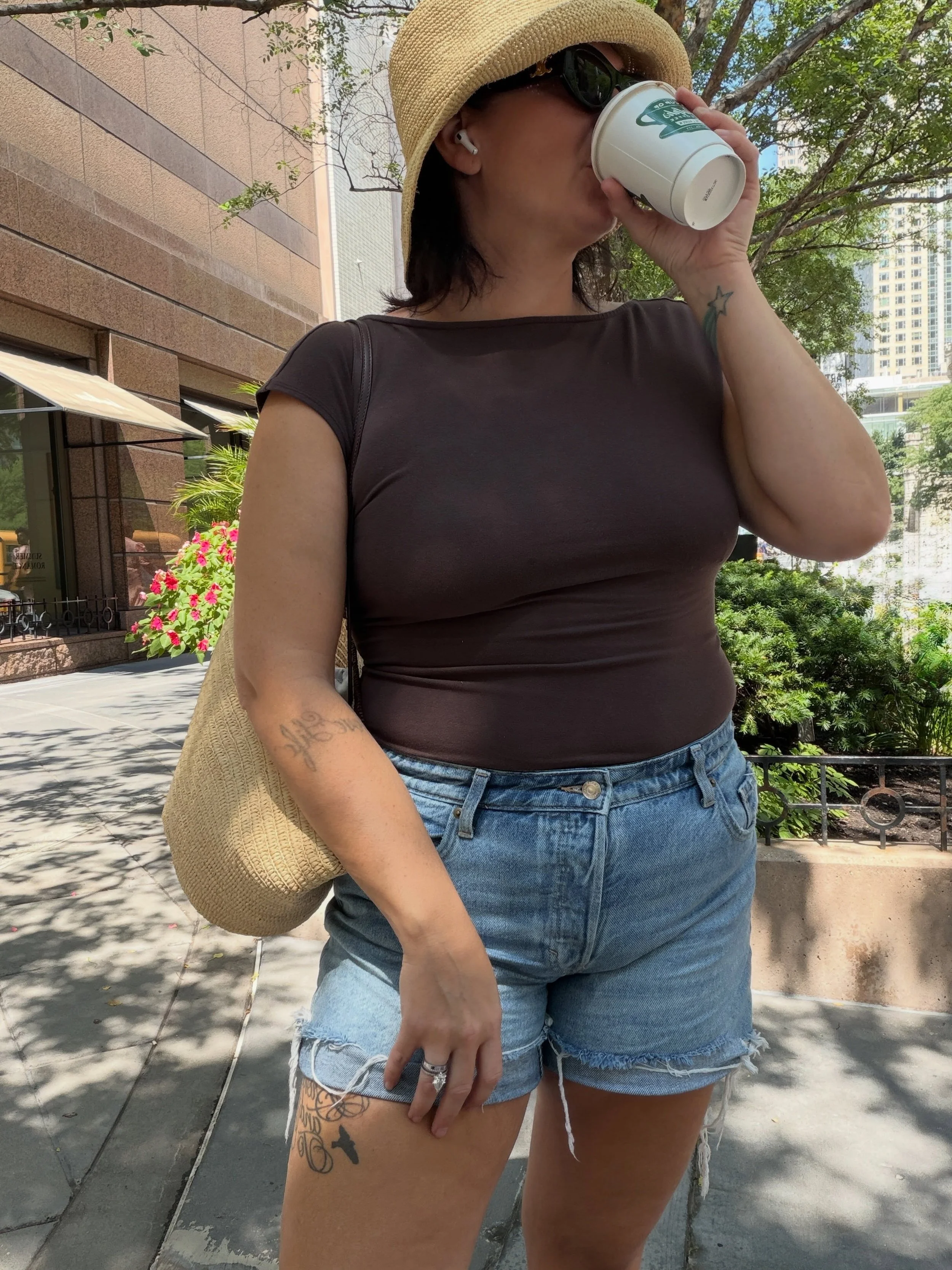 Back in the best city in the world. So humid. So grateful. So excited for my final masterclass of 2026 tomorrow. Chicago besties, see you soon 🤍