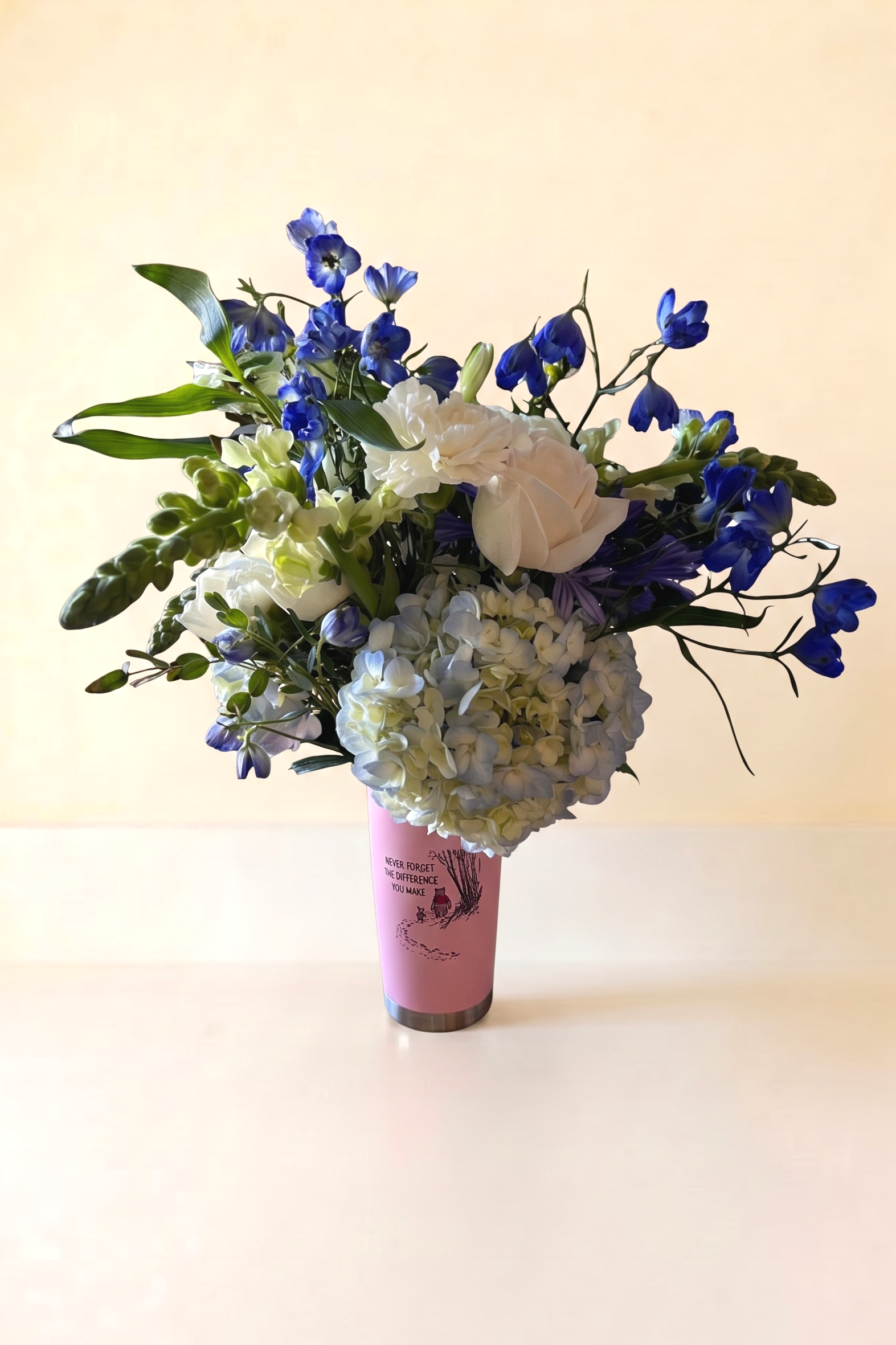 Winnie the Pooh Tumbler Bouquet Blue and White flowers