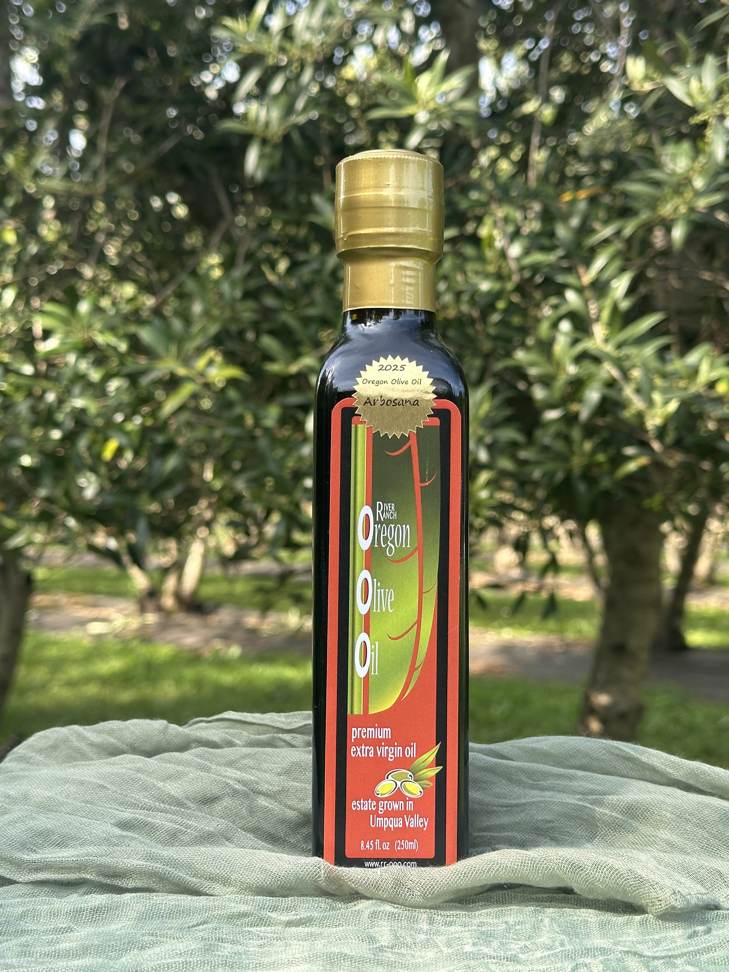 2025 Arbosana Extra Virgin Olive Oil (8.45 oz - 250 mL)