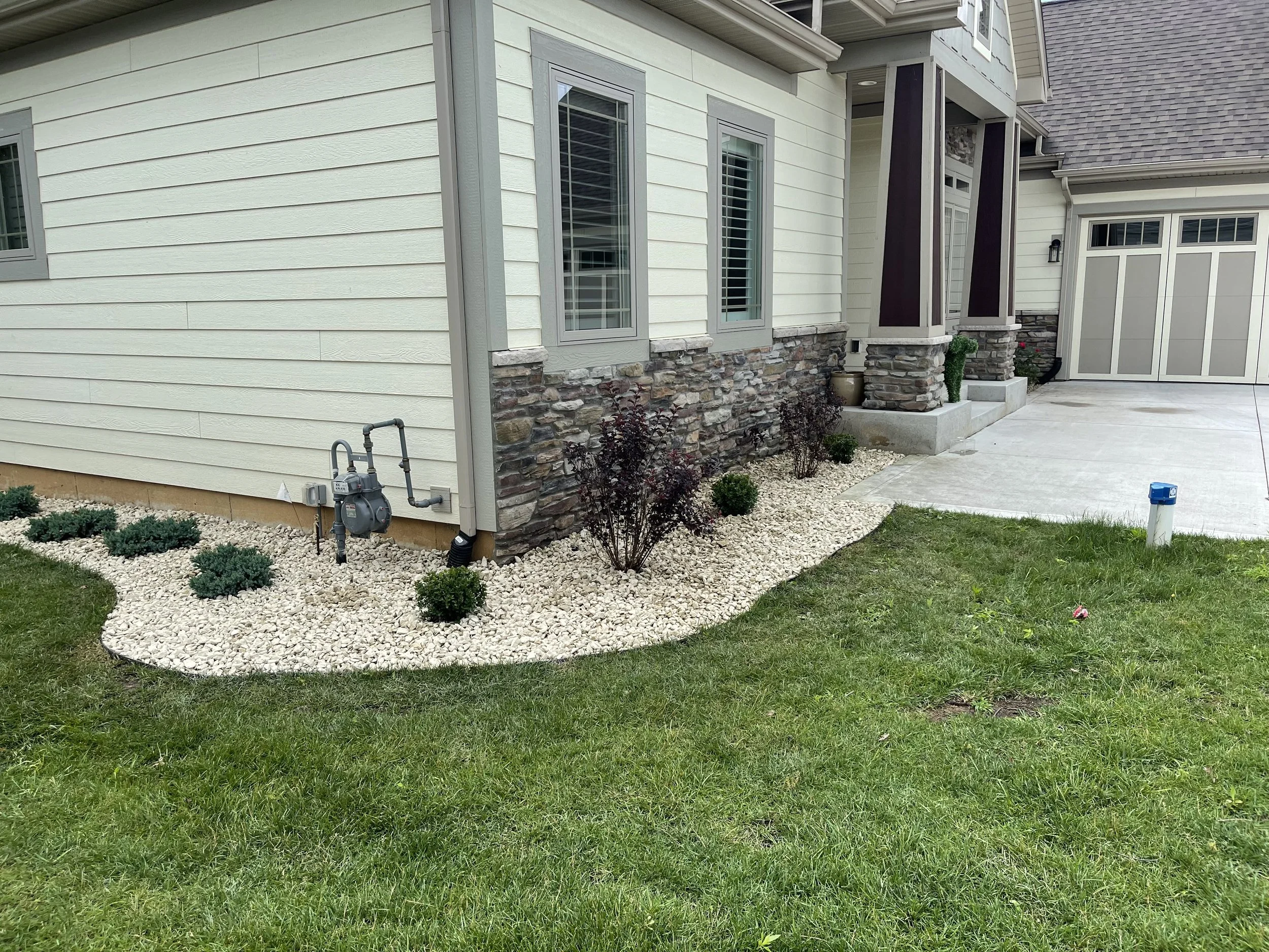 Stone Foundation Landscaping — Delaware