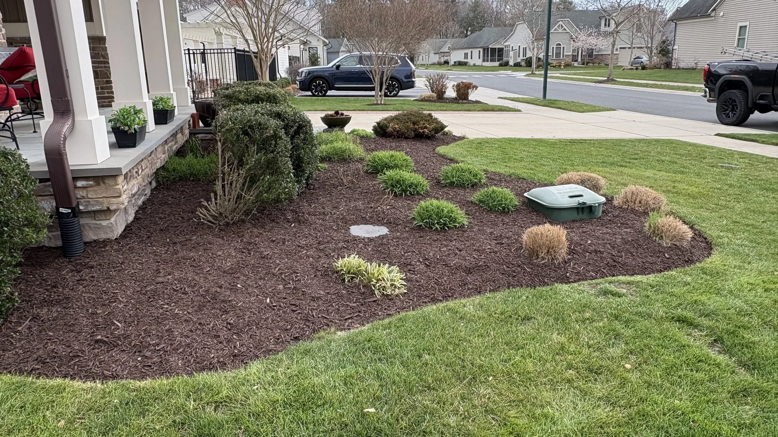 Front Yard Landscaping Bed — Delaware