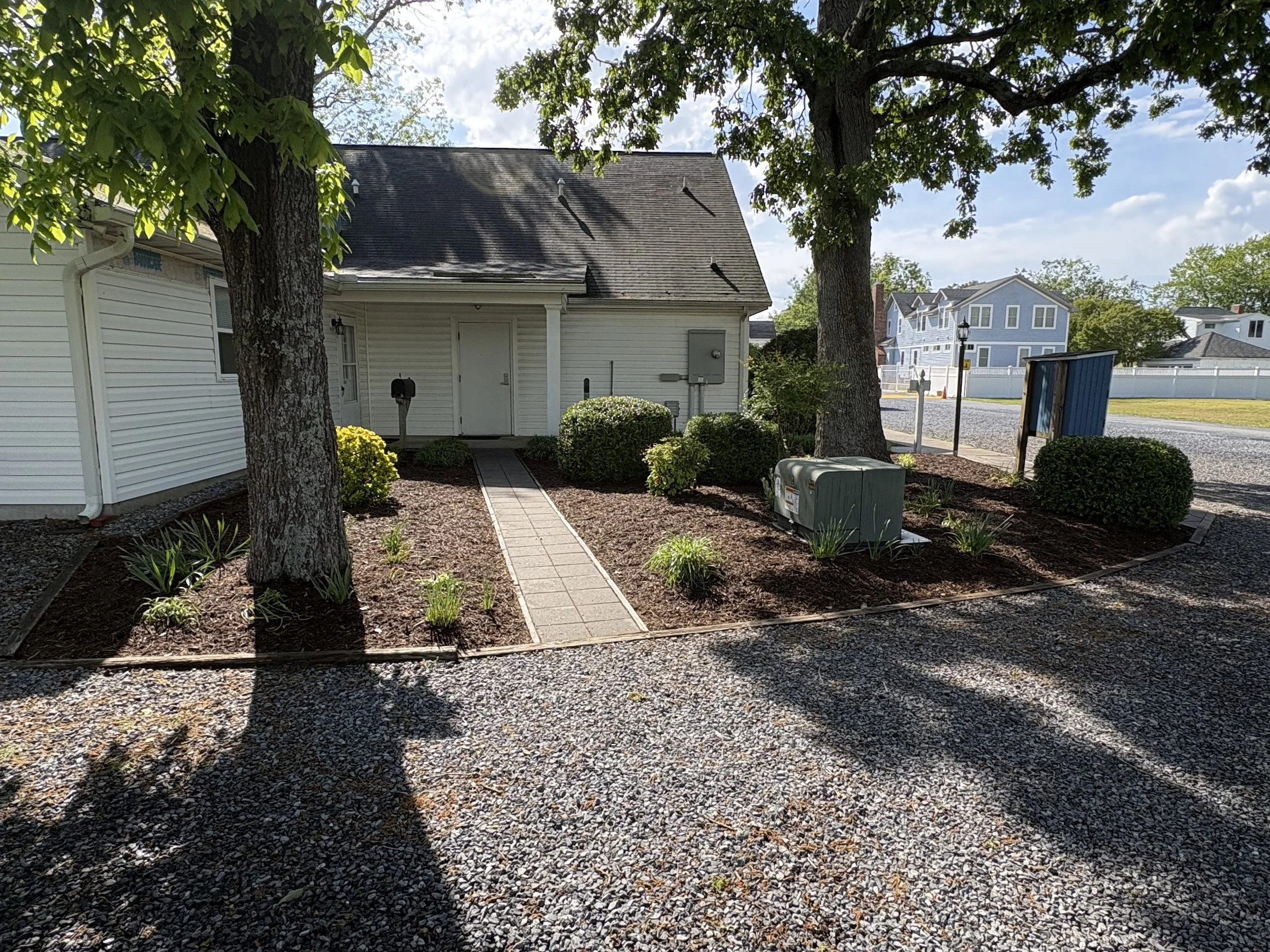 Gravel Walkway &amp; Tree Bed — Southern Delaware